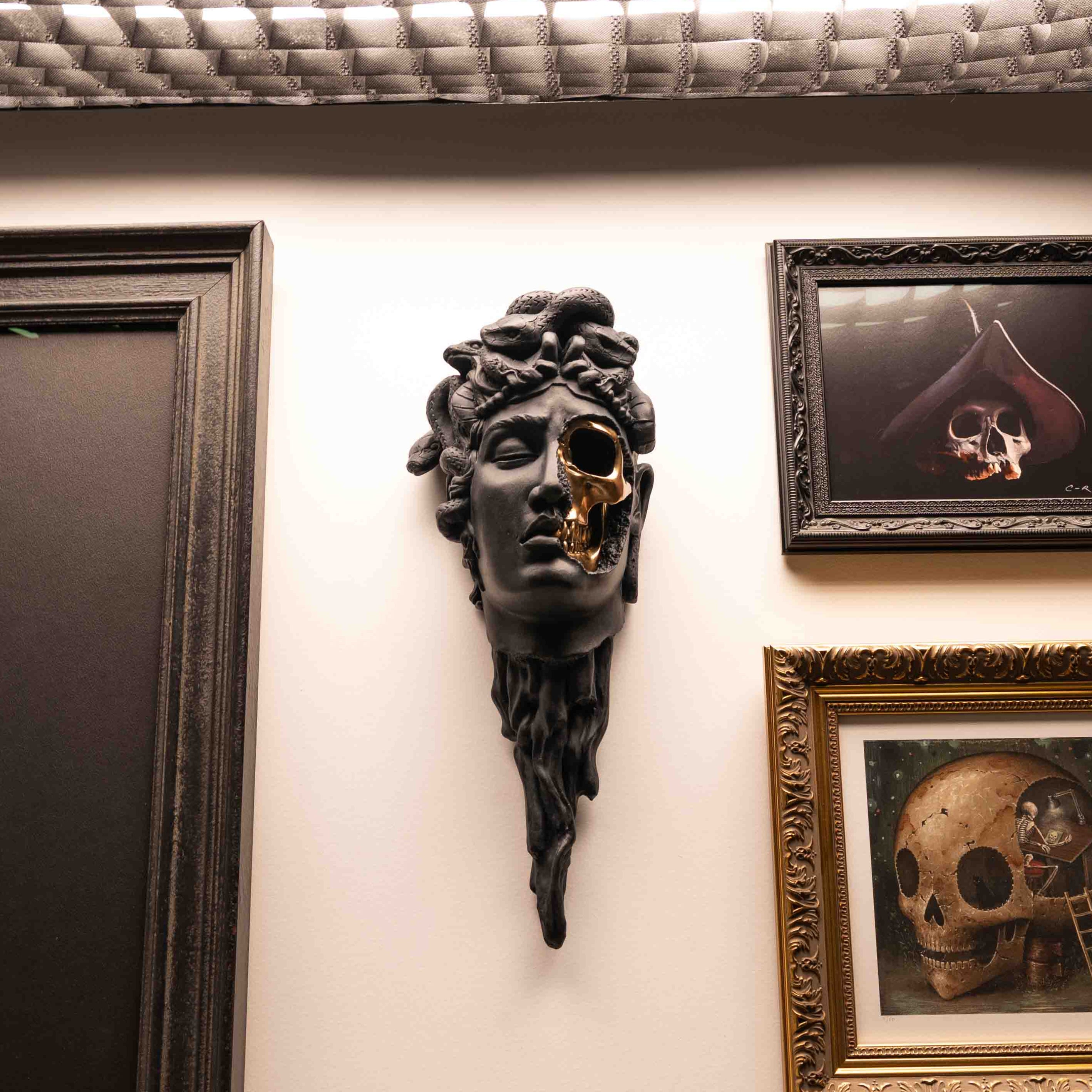 Medusa Wall Mount