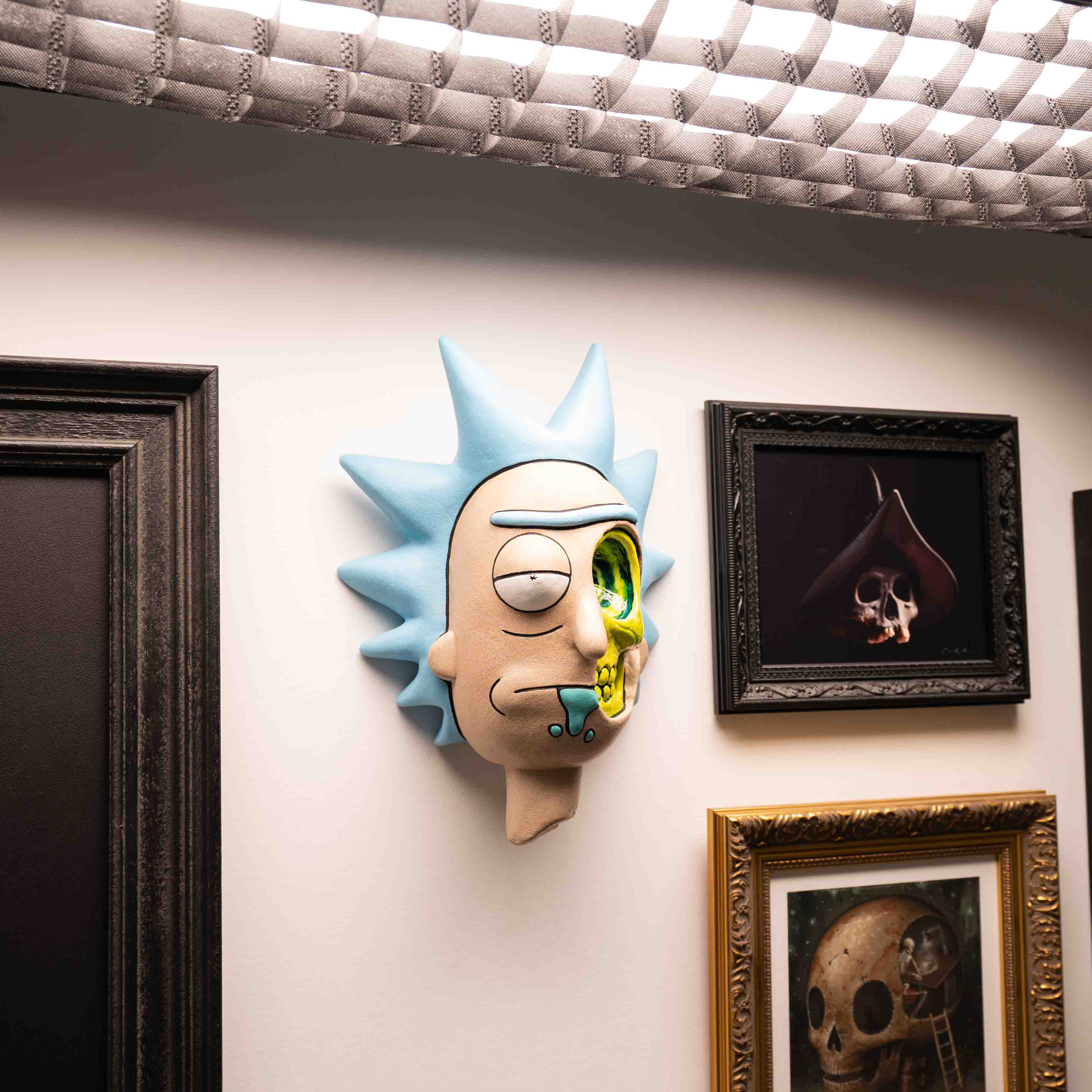 Rick C-137 - Portal Wall Mount
