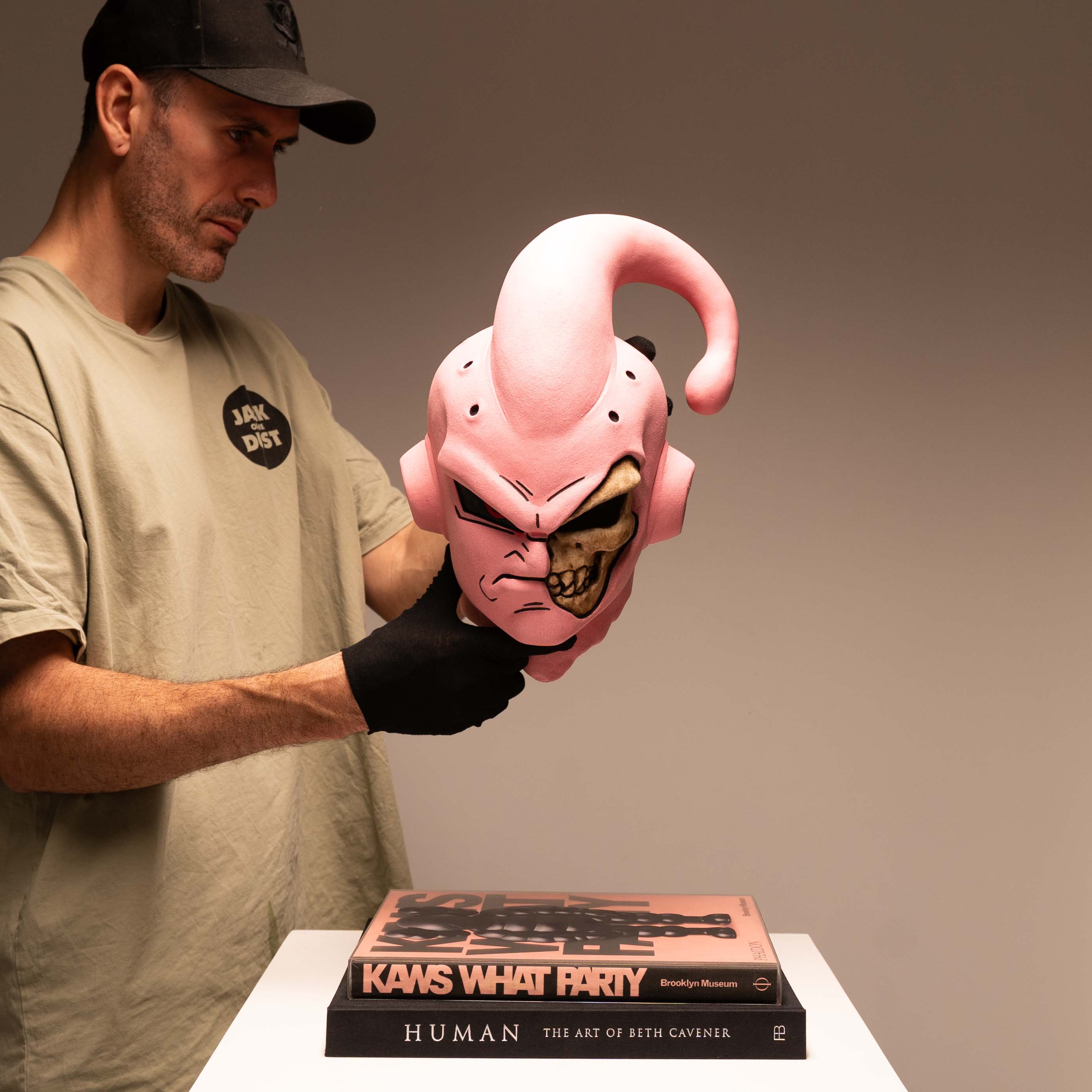 Bubble Gum Buu Wall Mount
