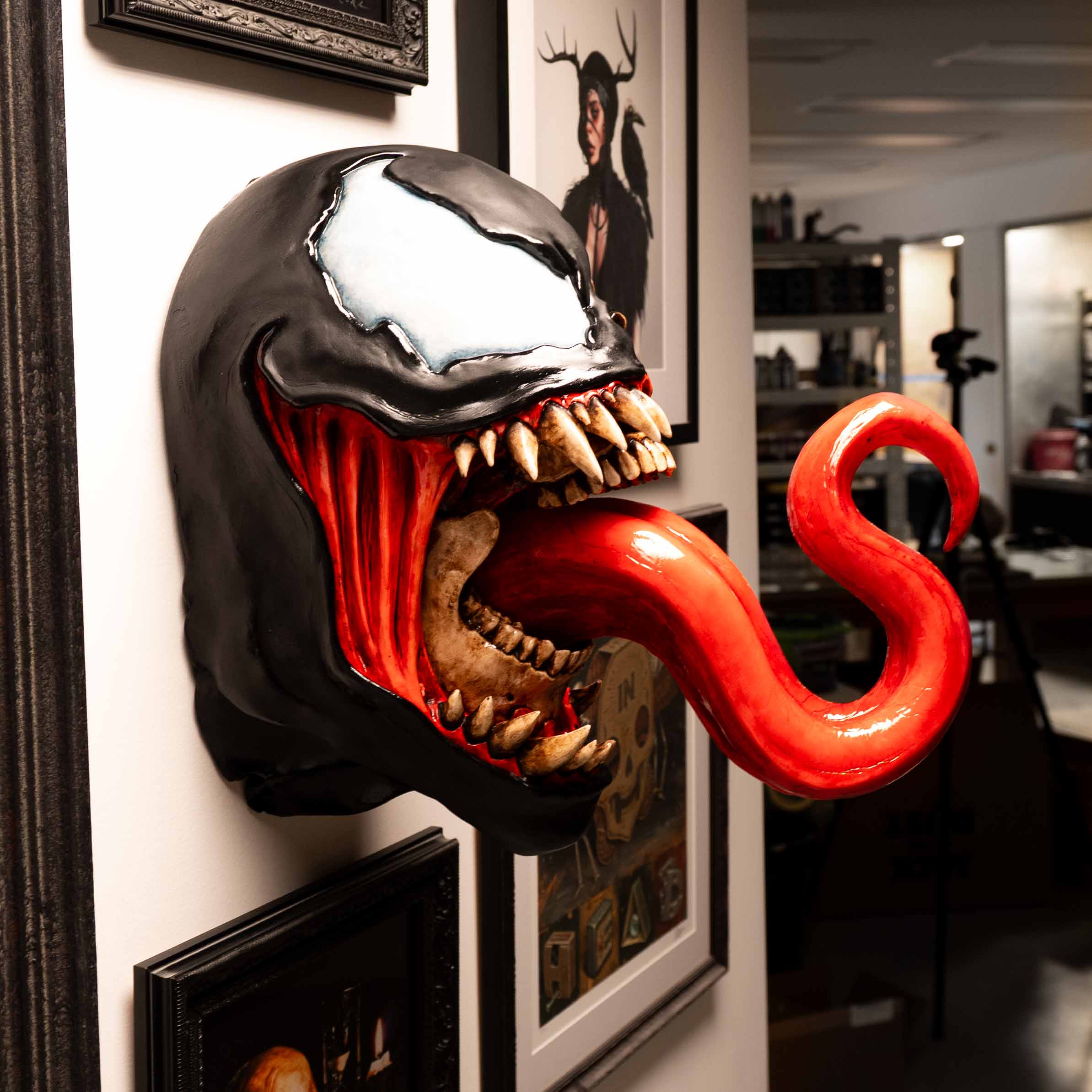 Symbiote - [SUPERSIZE] Wall mount – Jack of the Dust