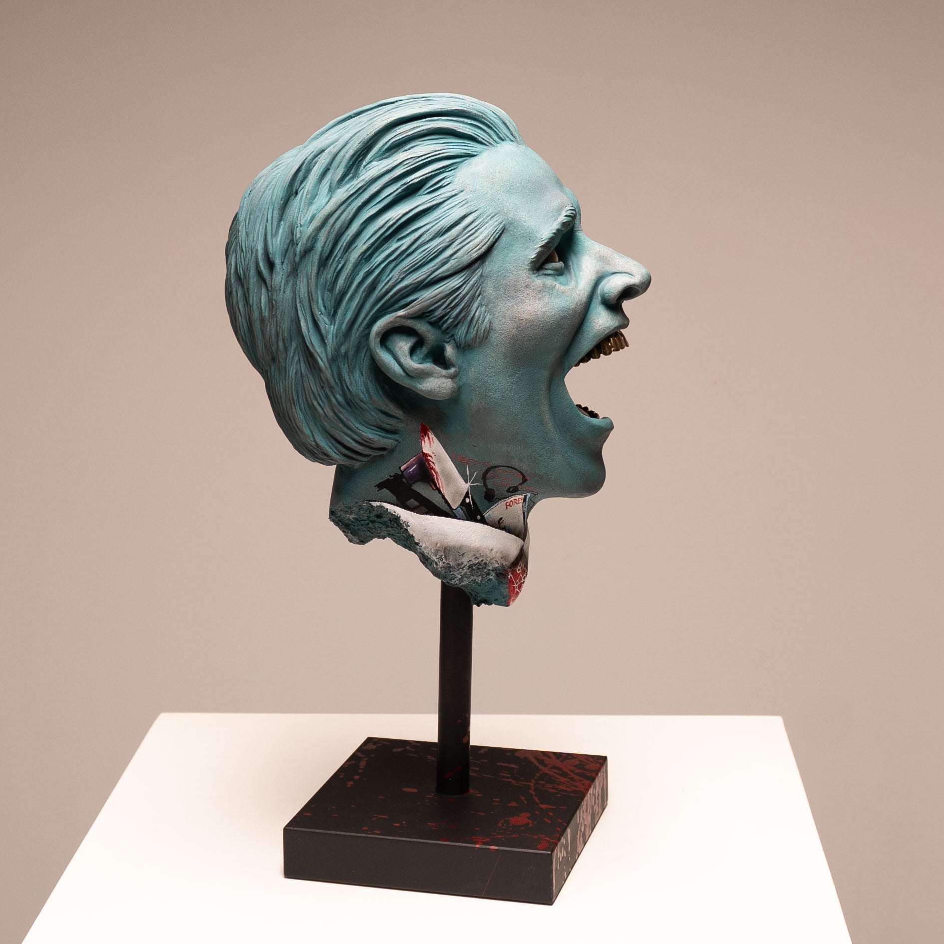 Psycho Rune Stone - Suited