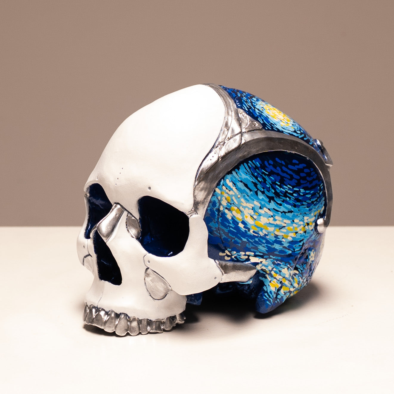 Loki skull - White Starry Night