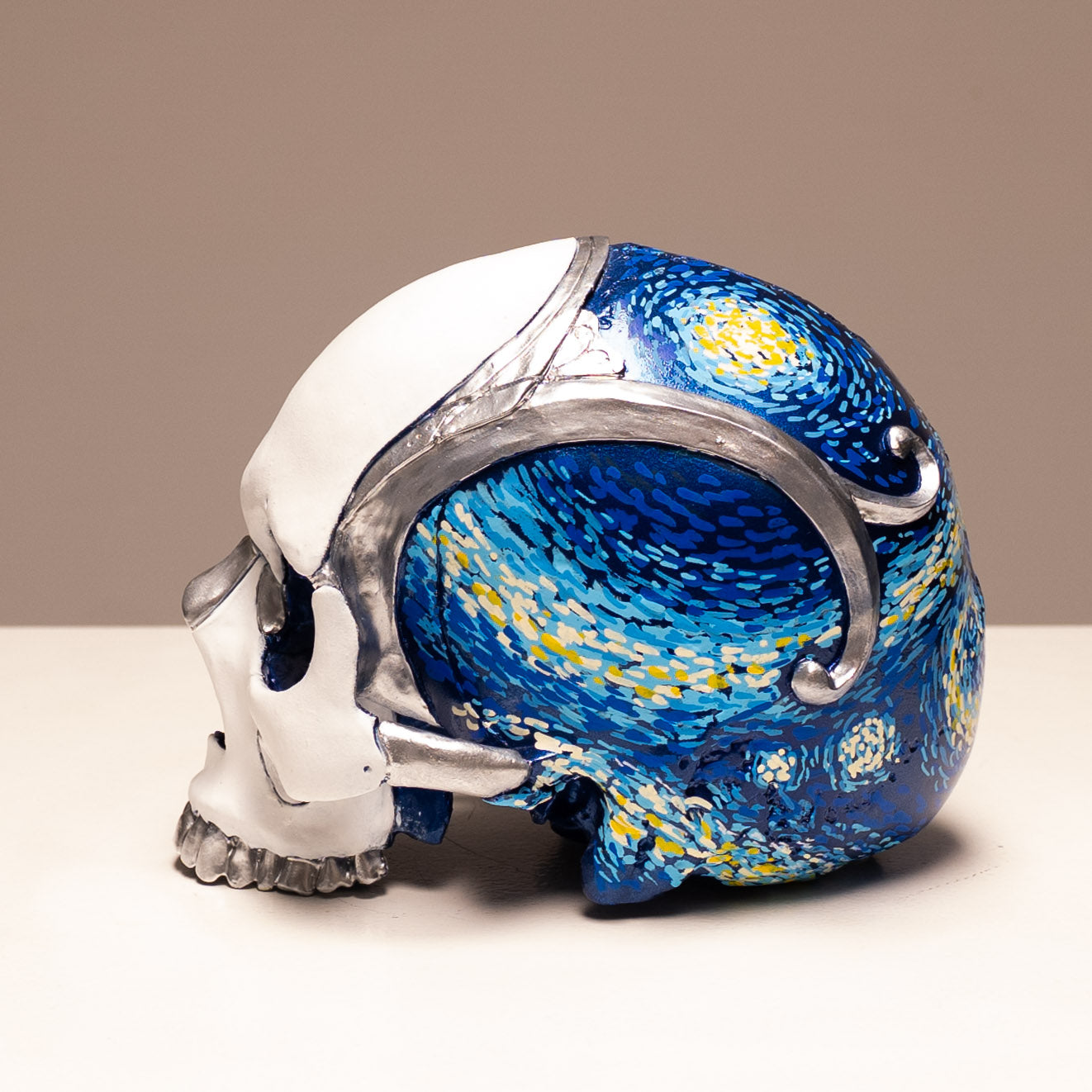 Loki skull - White Starry Night