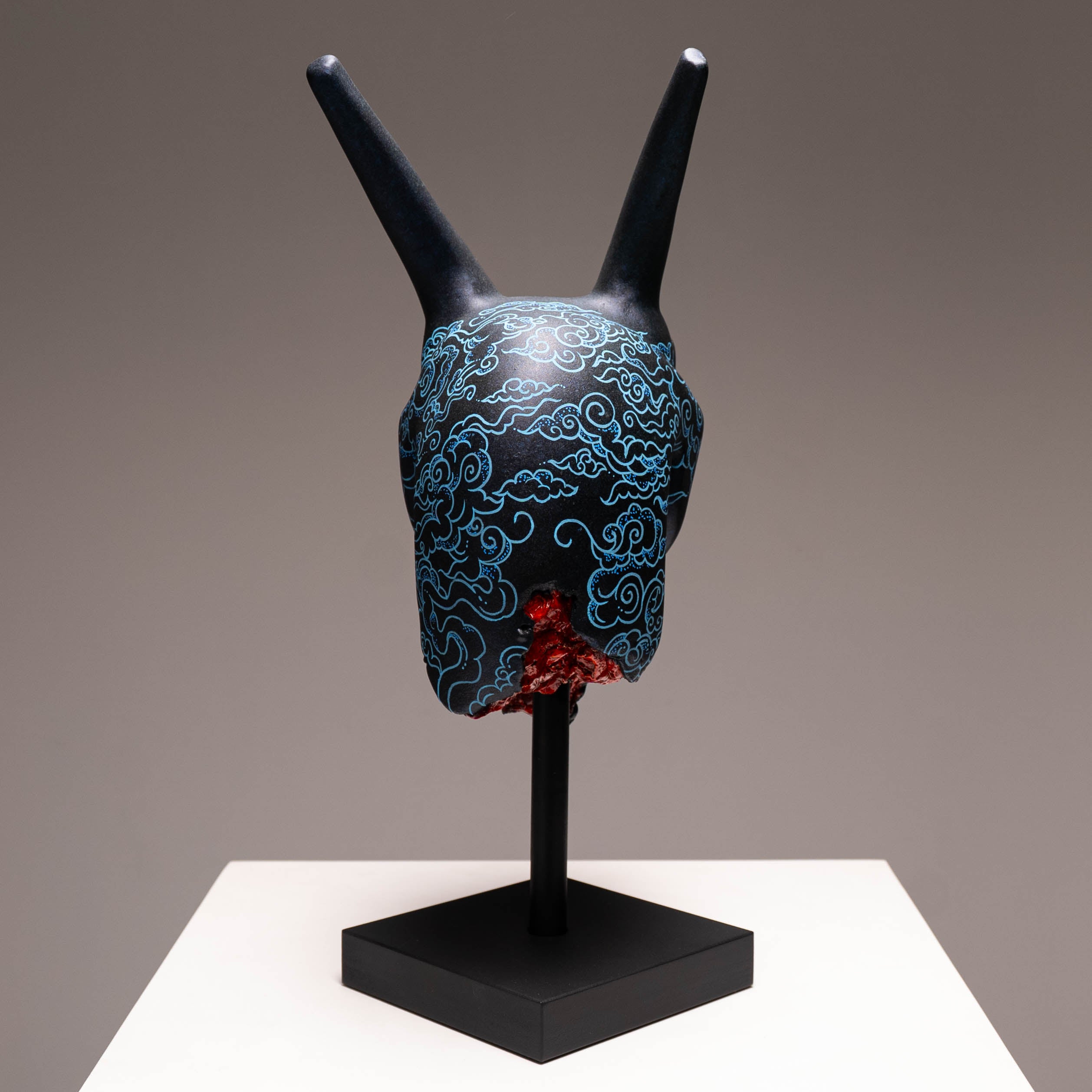 #006 Trophy - Shiny Smoke