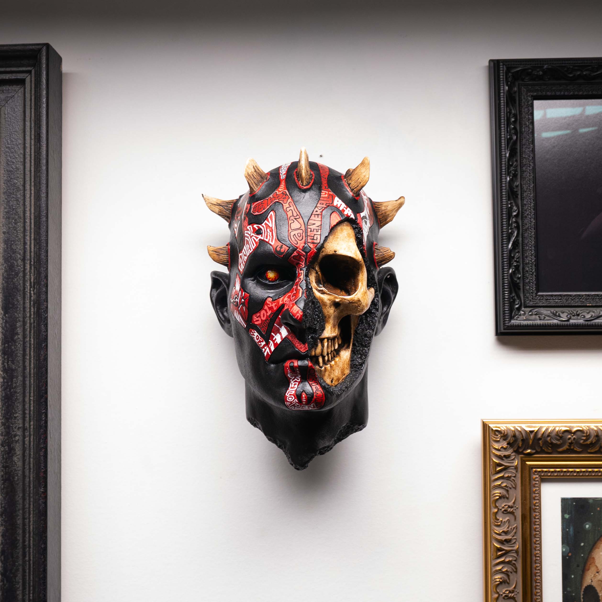 Sith Killer Wall Mount - Sabre