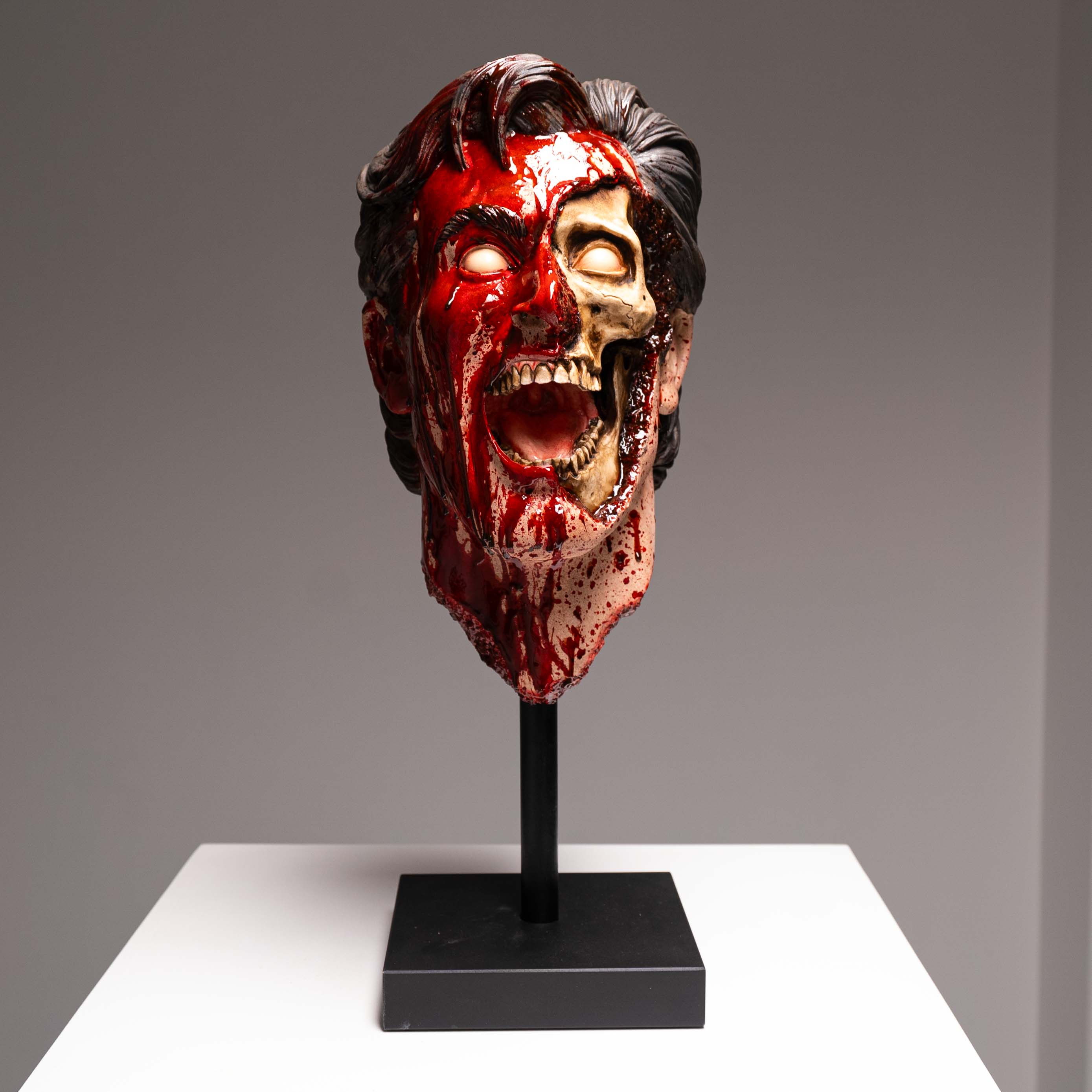 Evil Dead 2: Ash Williams - Red Mist - Gore