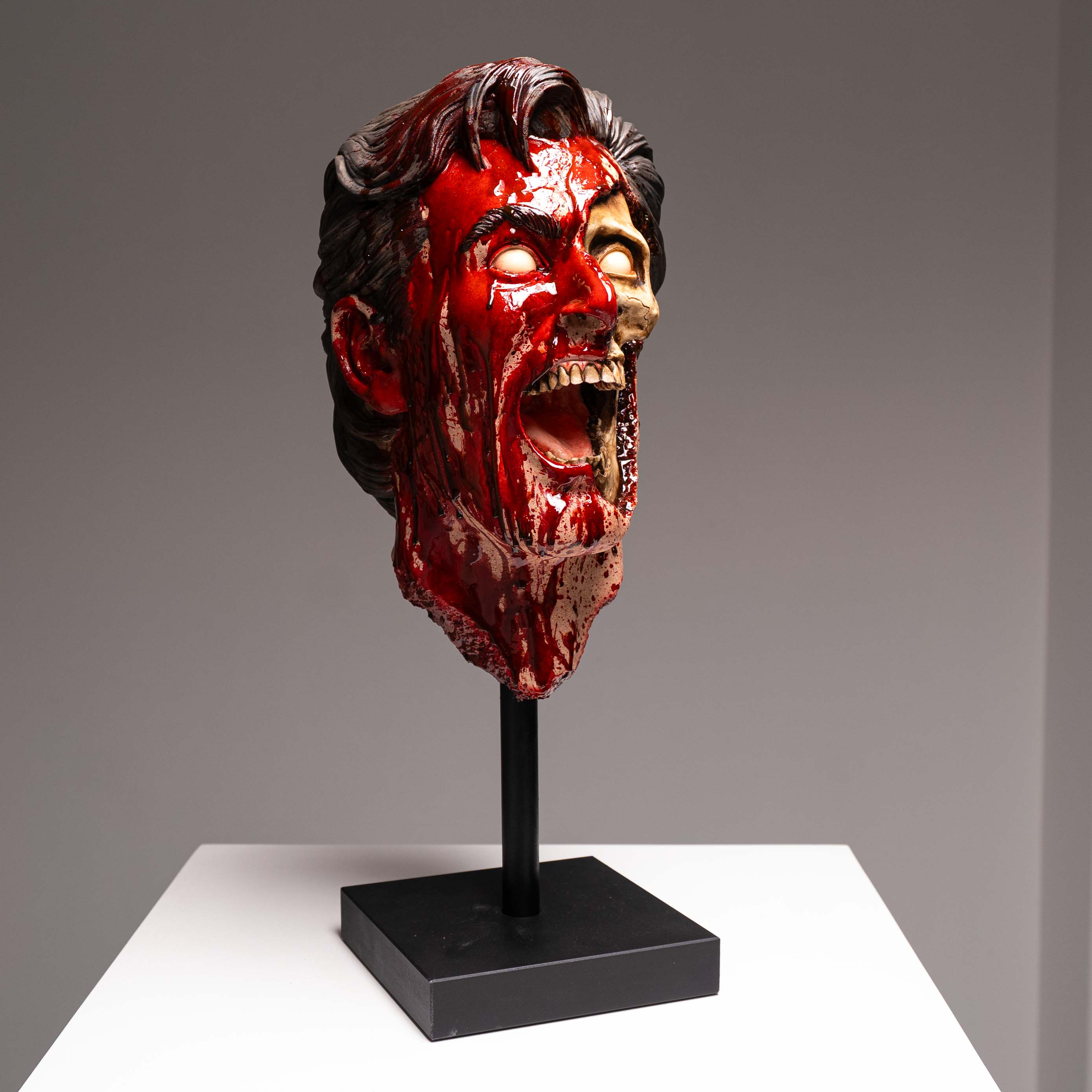 Evil Dead 2: Ash Williams - Red Mist - Gore
