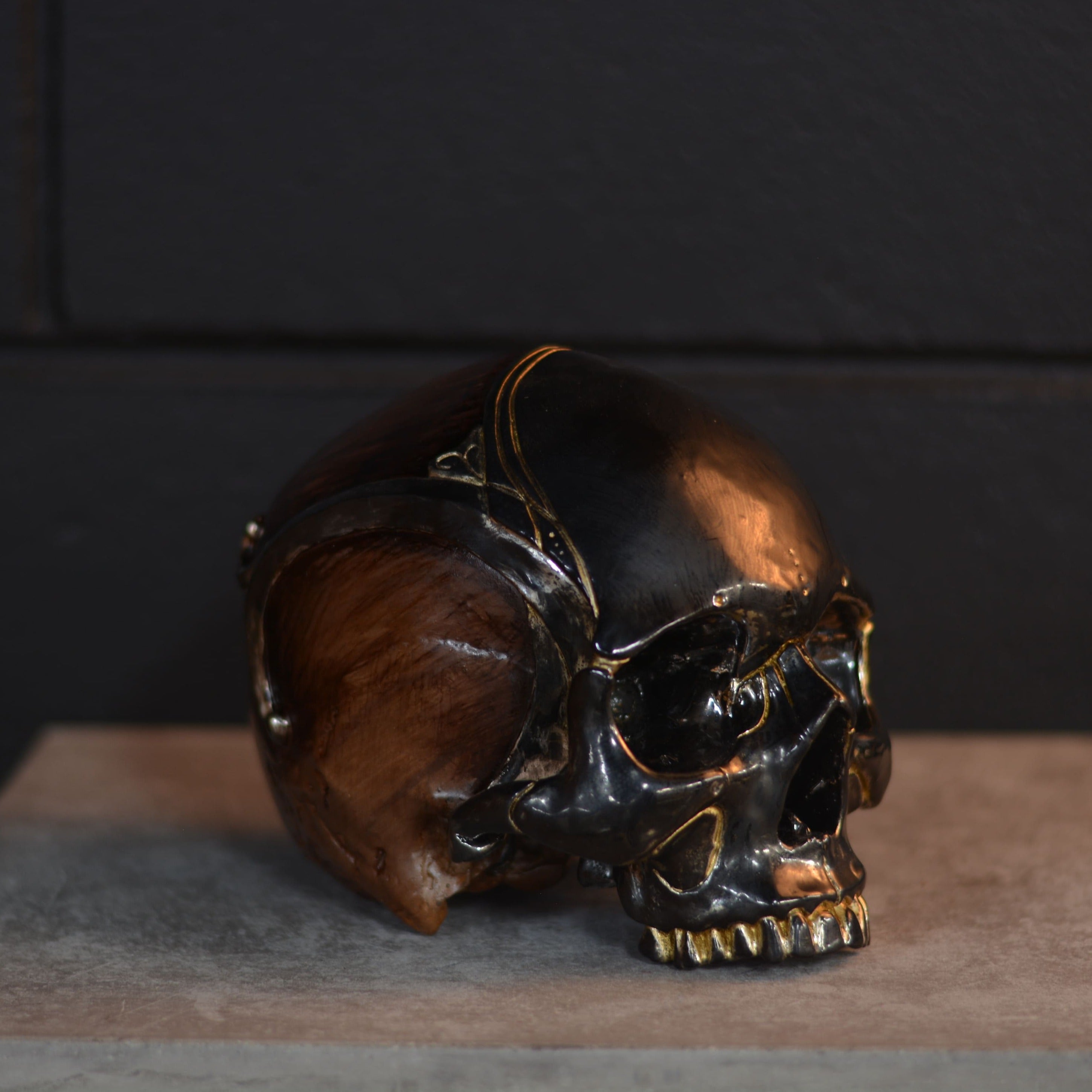 Loki skull - Gold & Splinters [EXPERIMENTAL PAINT]