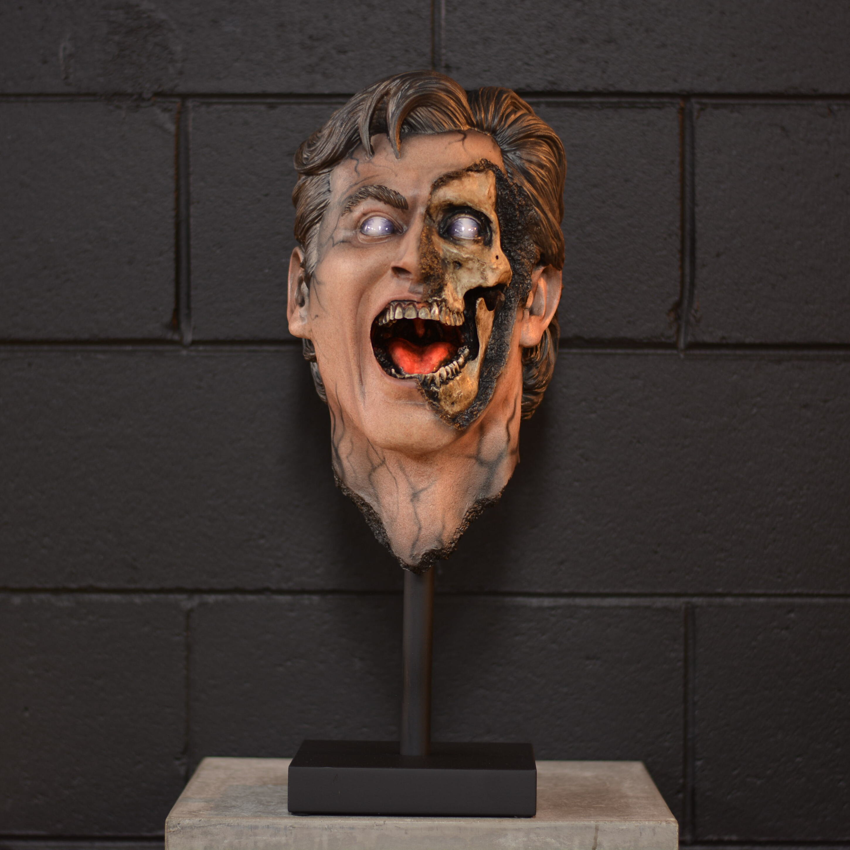 Evil Dead 2: Ash Williams - Creeping Death [SCRATCH & DENT]