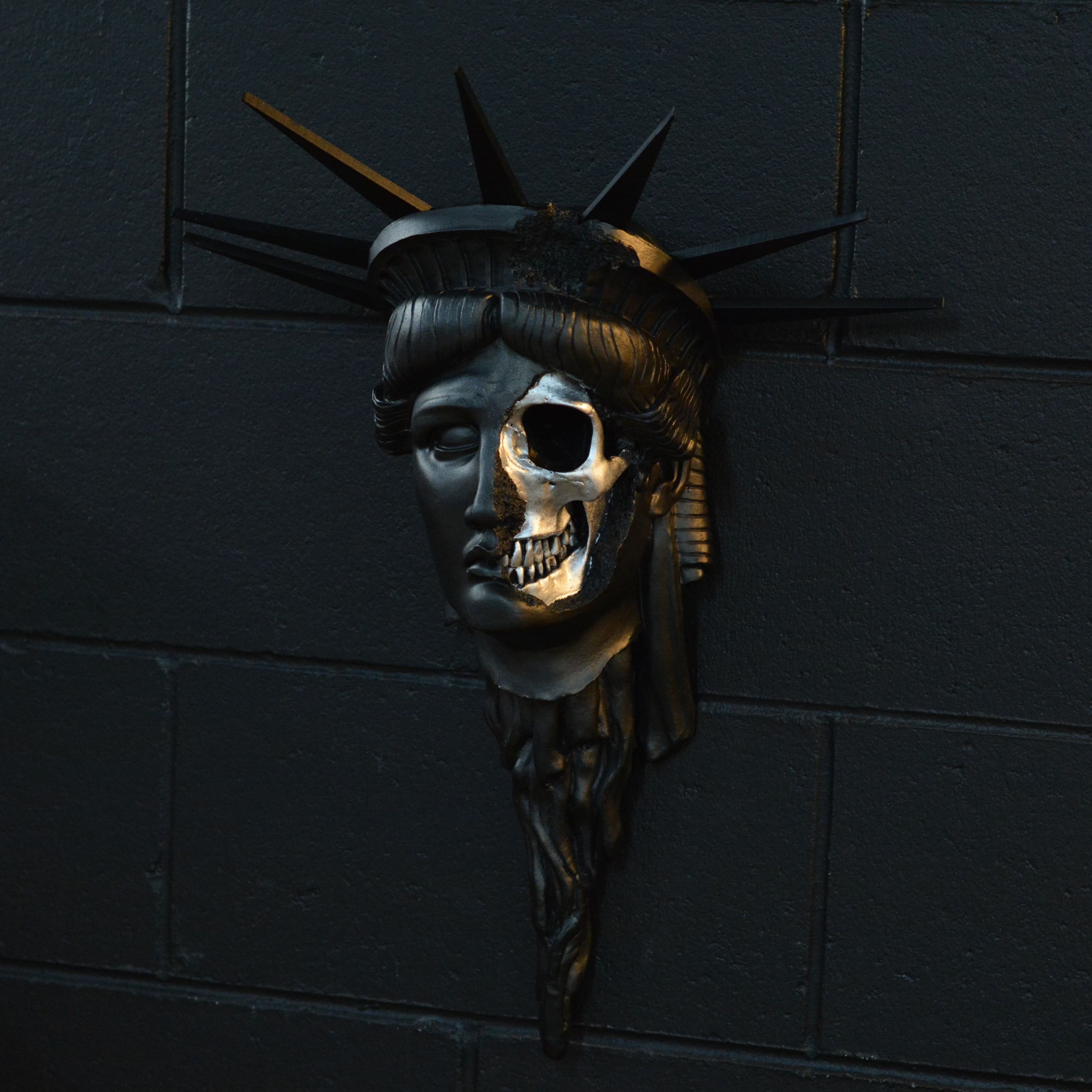 The Death of Liberty Wall Mount - Silver [EXPERIMENTAL PAINT]