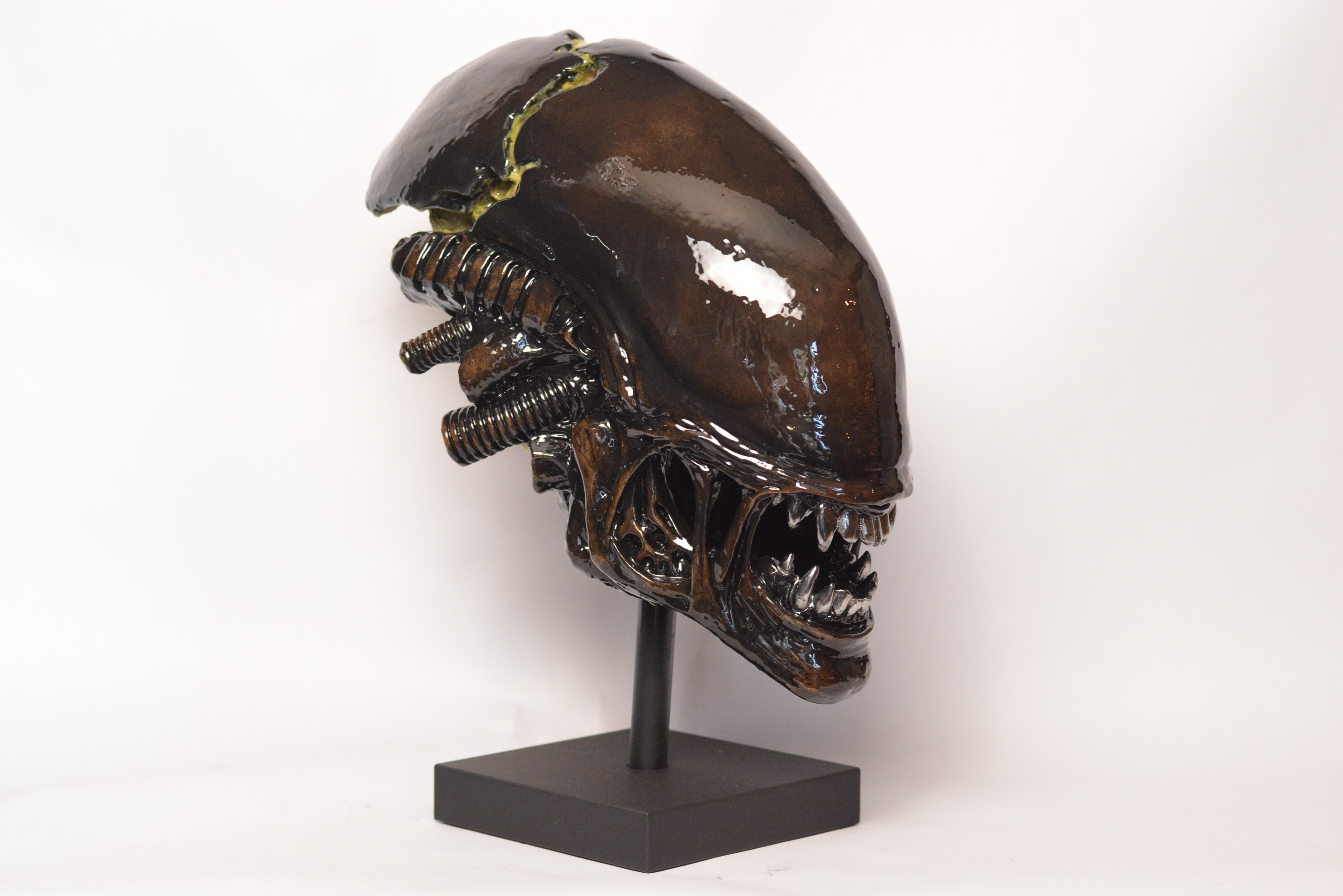 Xeno Trophy (SCRATCH & DENT) [1]