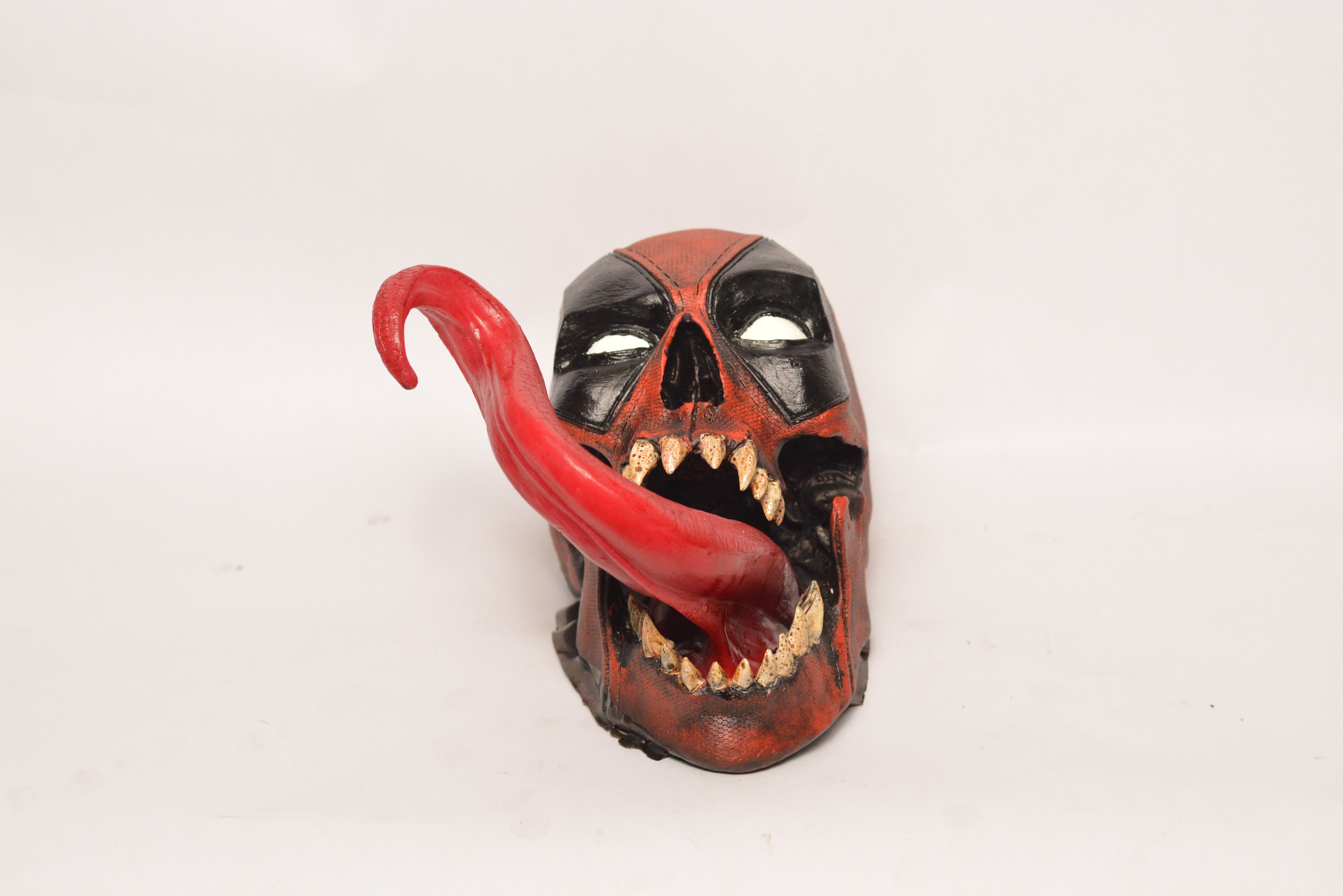 Wade - Symbiote [EXPERIMENTAL PAINT] (1)