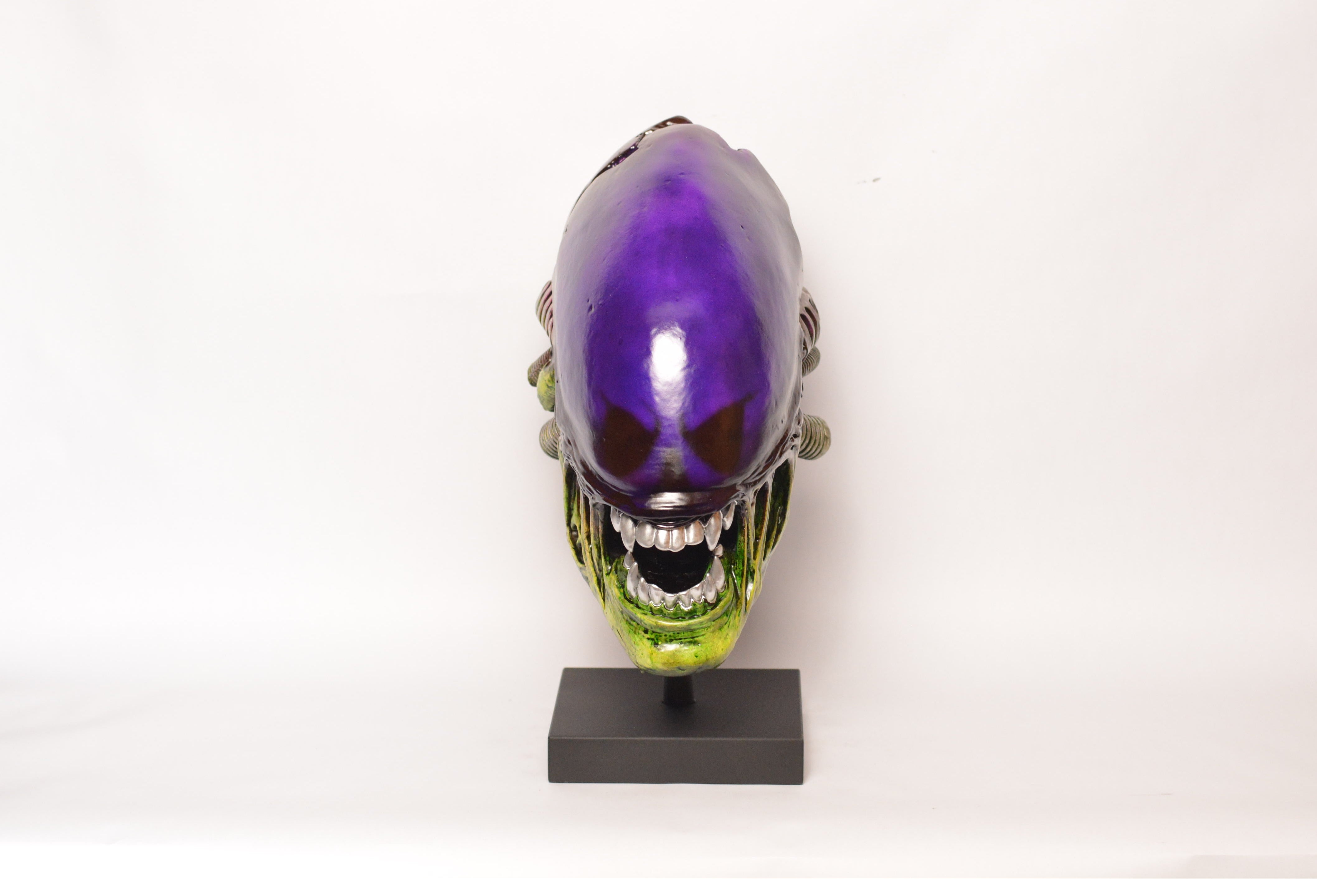 Xeno Trophy - LED (EXPERIMENTAL PAINT)
