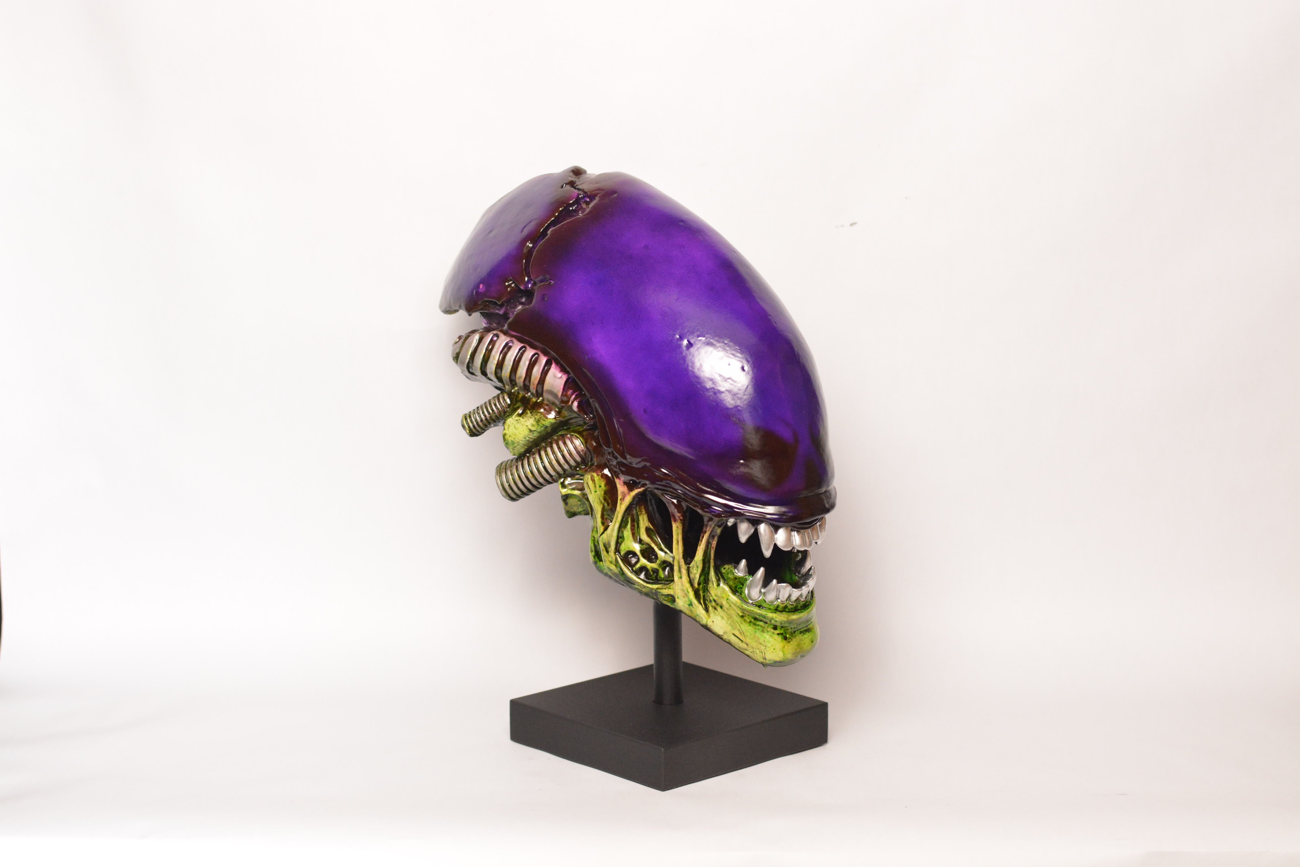Xeno Trophy - LED (EXPERIMENTAL PAINT)