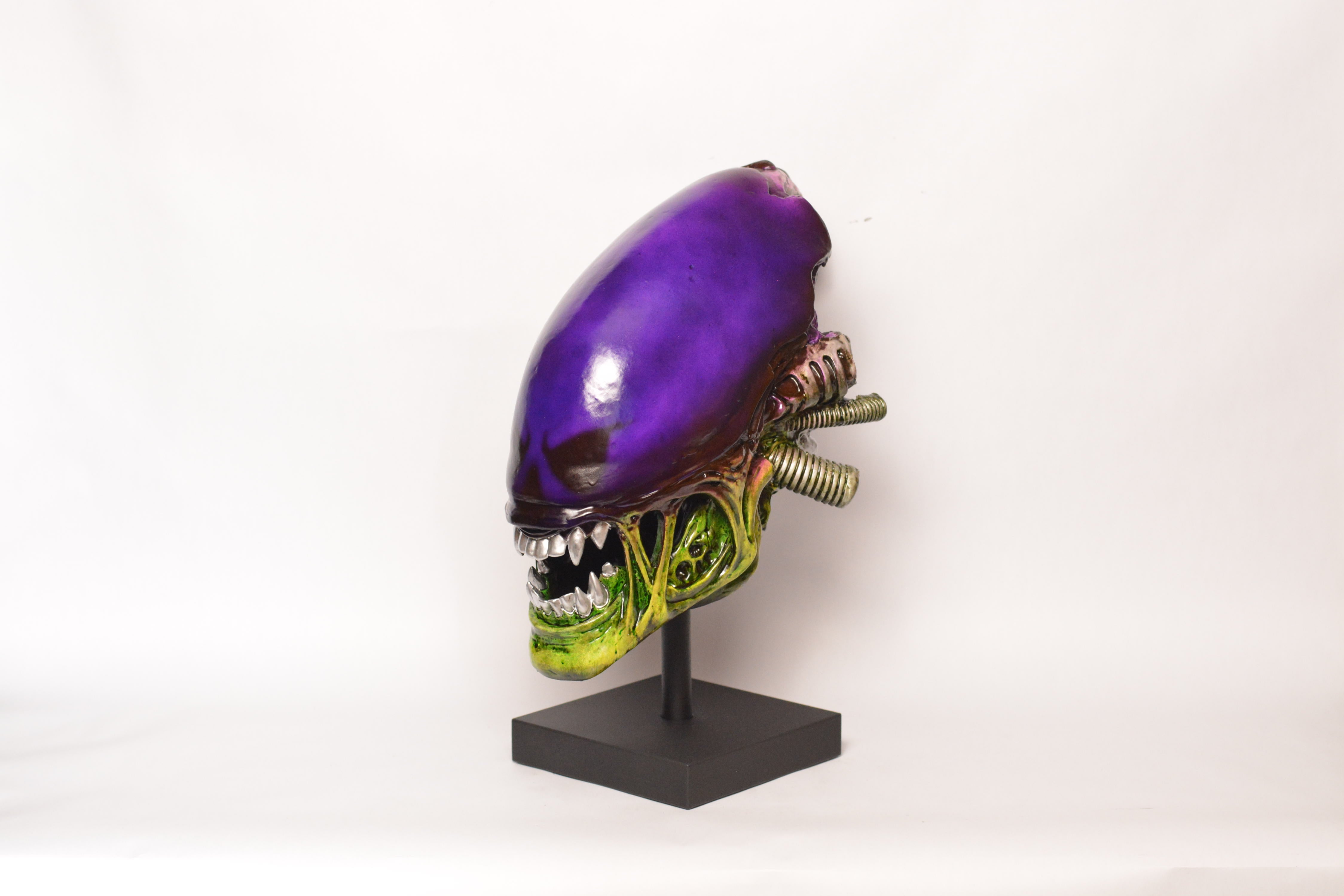 Xeno Trophy - LED (EXPERIMENTAL PAINT)