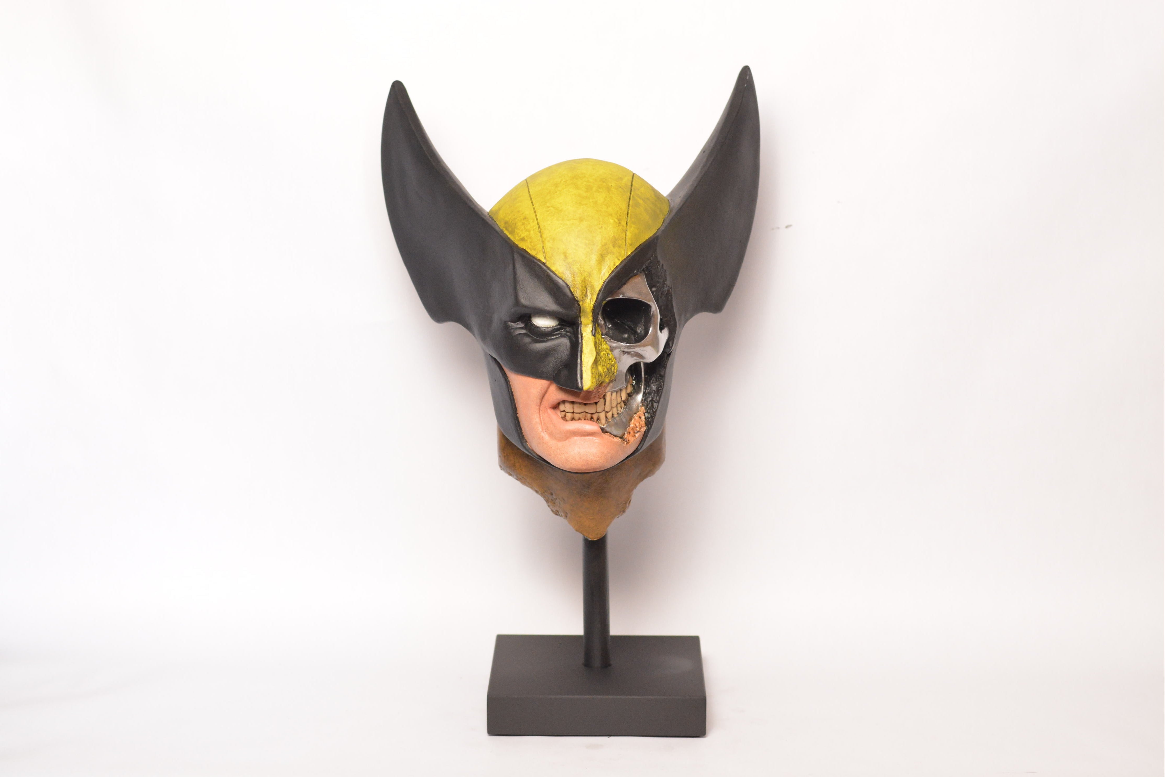 Wolverine - Uncanny (SCRATCH & DENT)