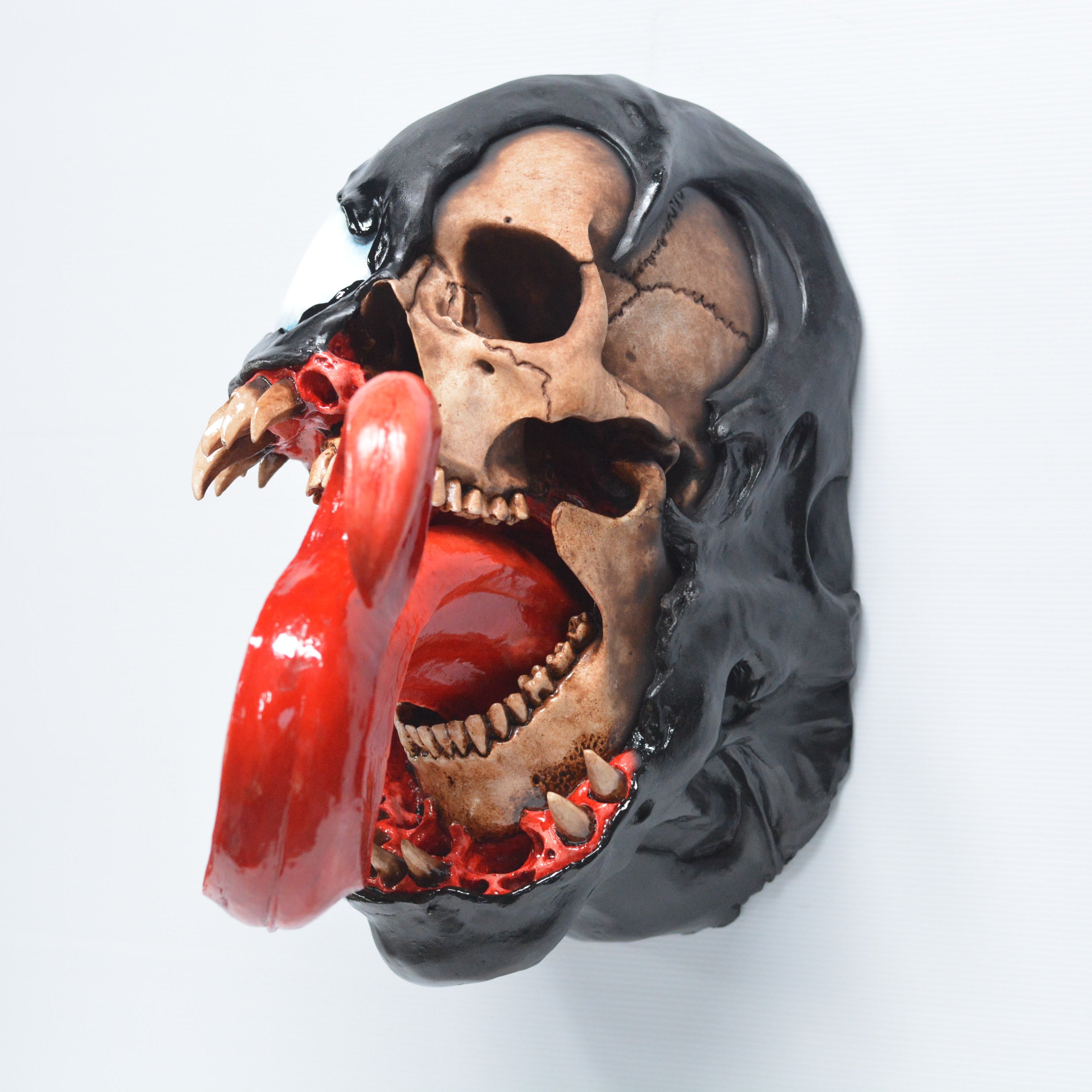 Symbiote - [SUPERSIZE] Wall mount [SCRATCH & DENT] (3)