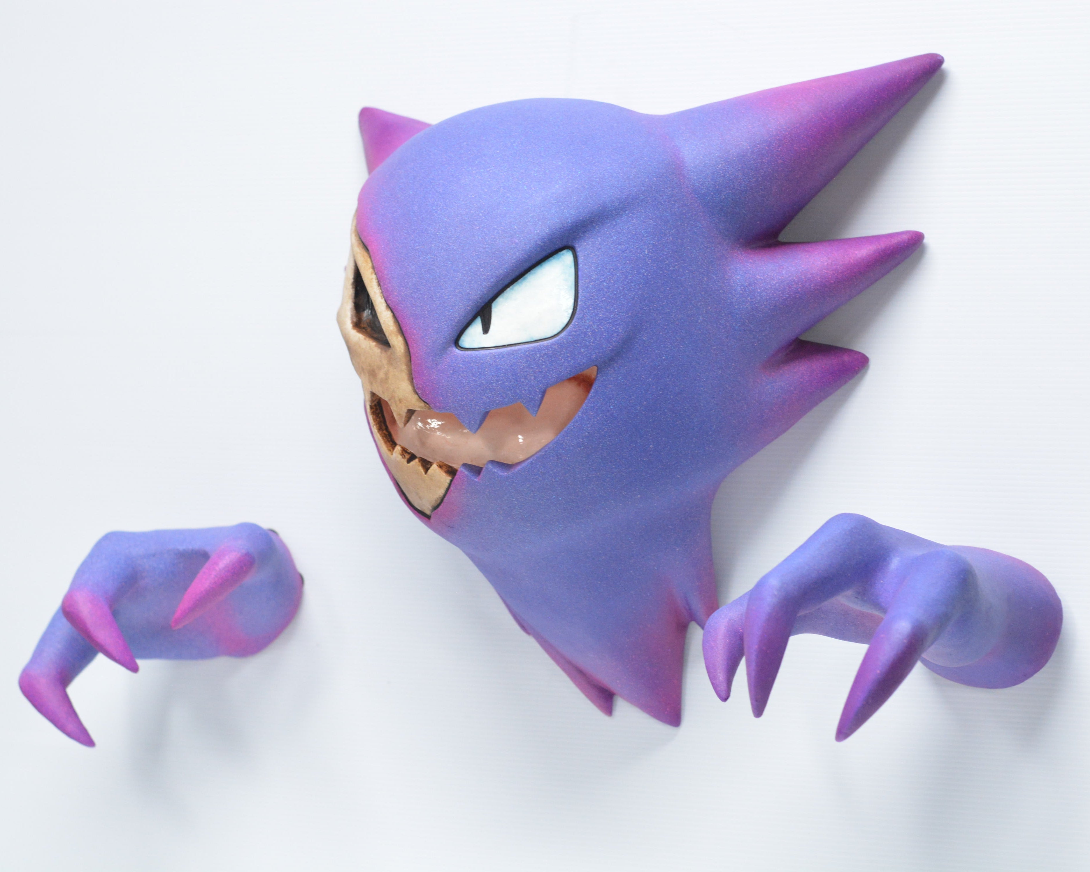 #093 - Trophy (SCRATCH & DENT) [2]