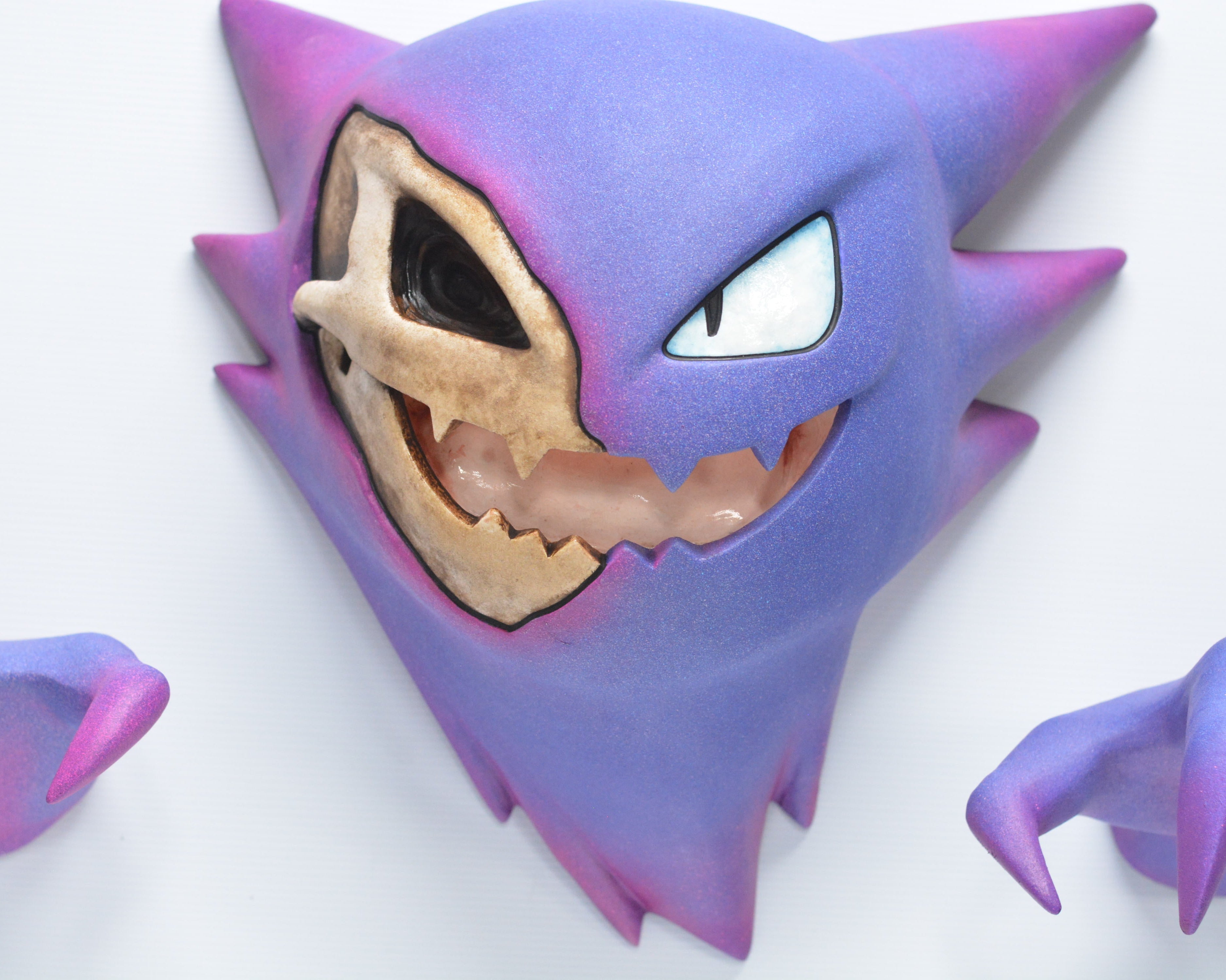 #093 - Trophy (SCRATCH & DENT) [2]
