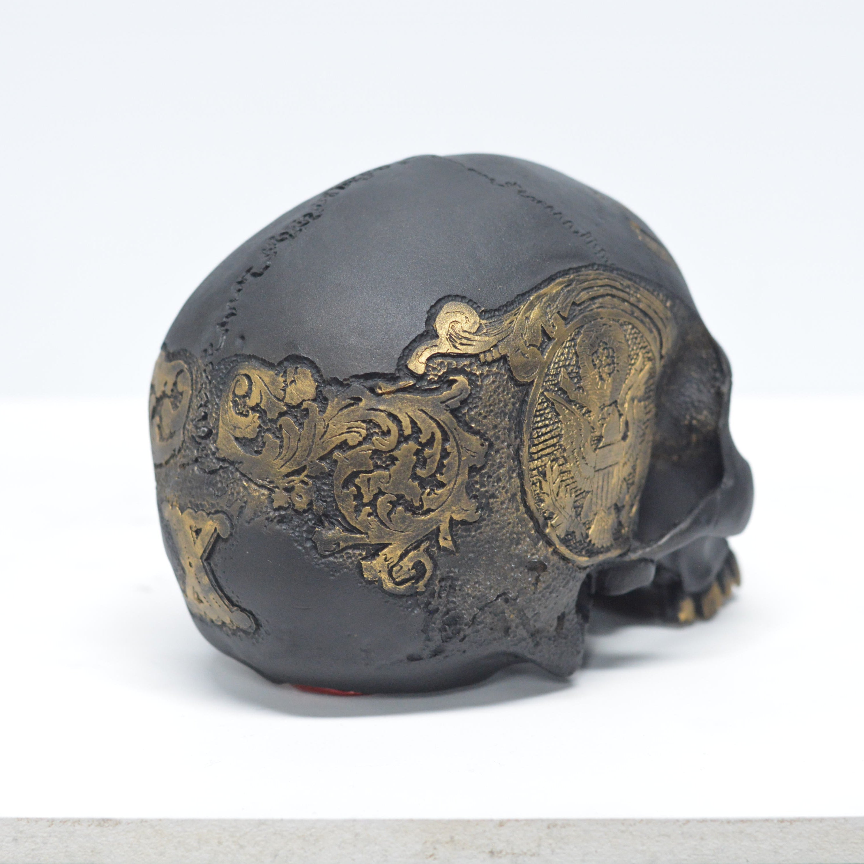 Dead Presidents Skull - Gold [SCRATCH & DENT] (1)