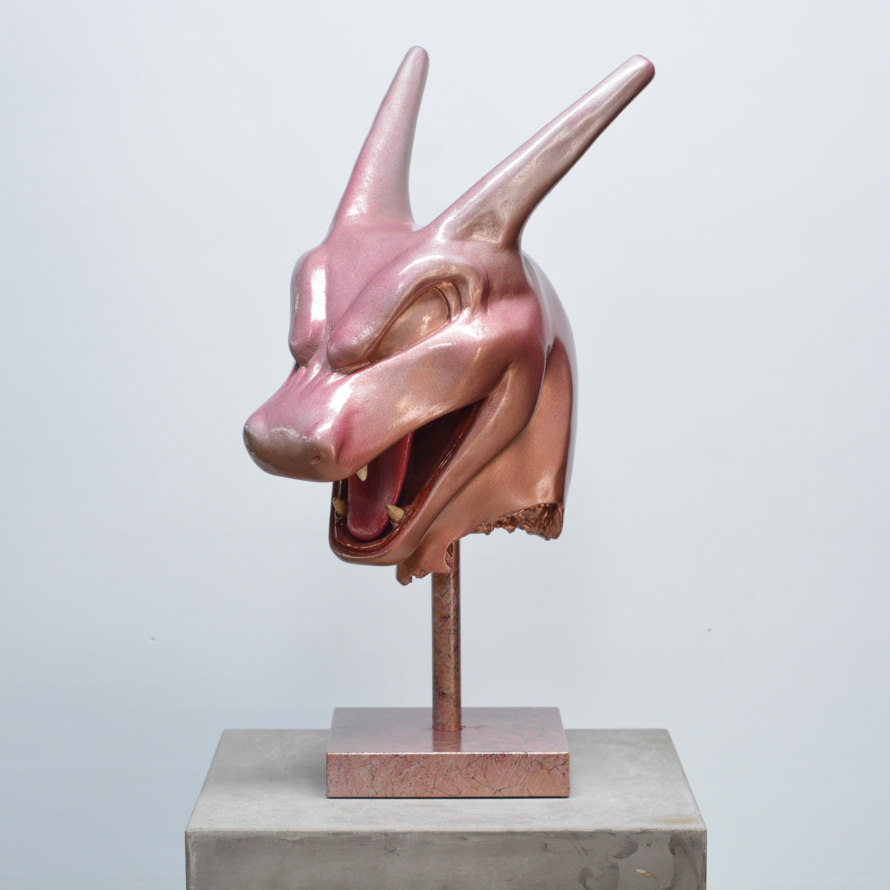 #006 Trophy - Pearlescent [EXPERIMENTAL PAINT]
