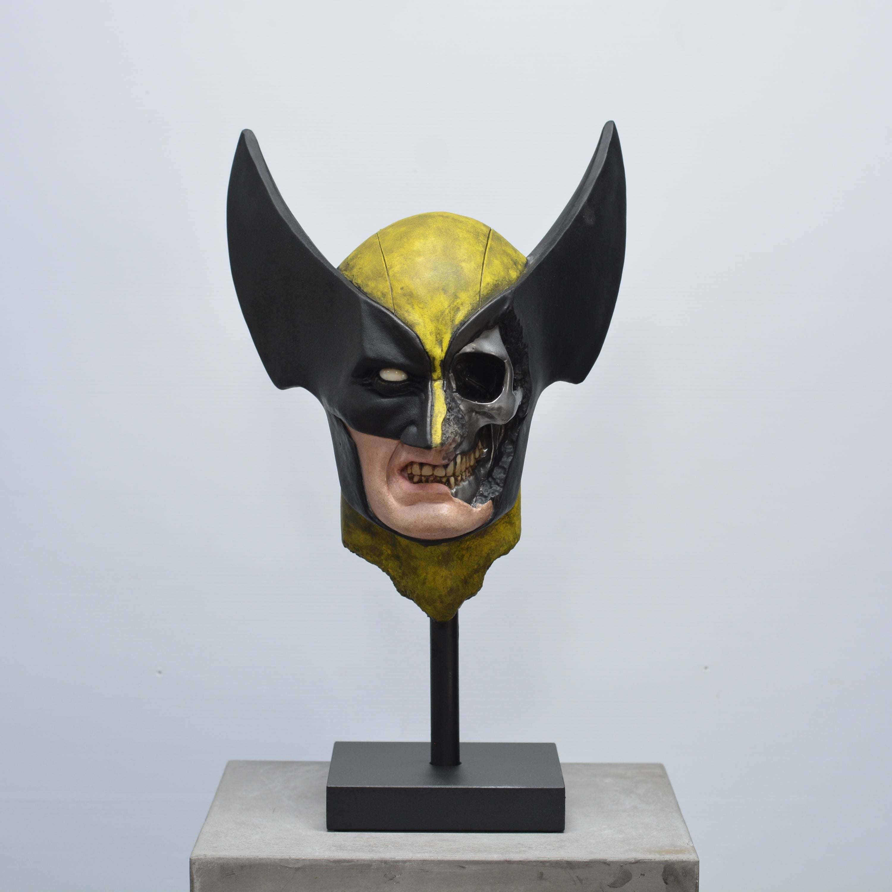 Wolverine - Astonishing [SCRATCH & DENT]