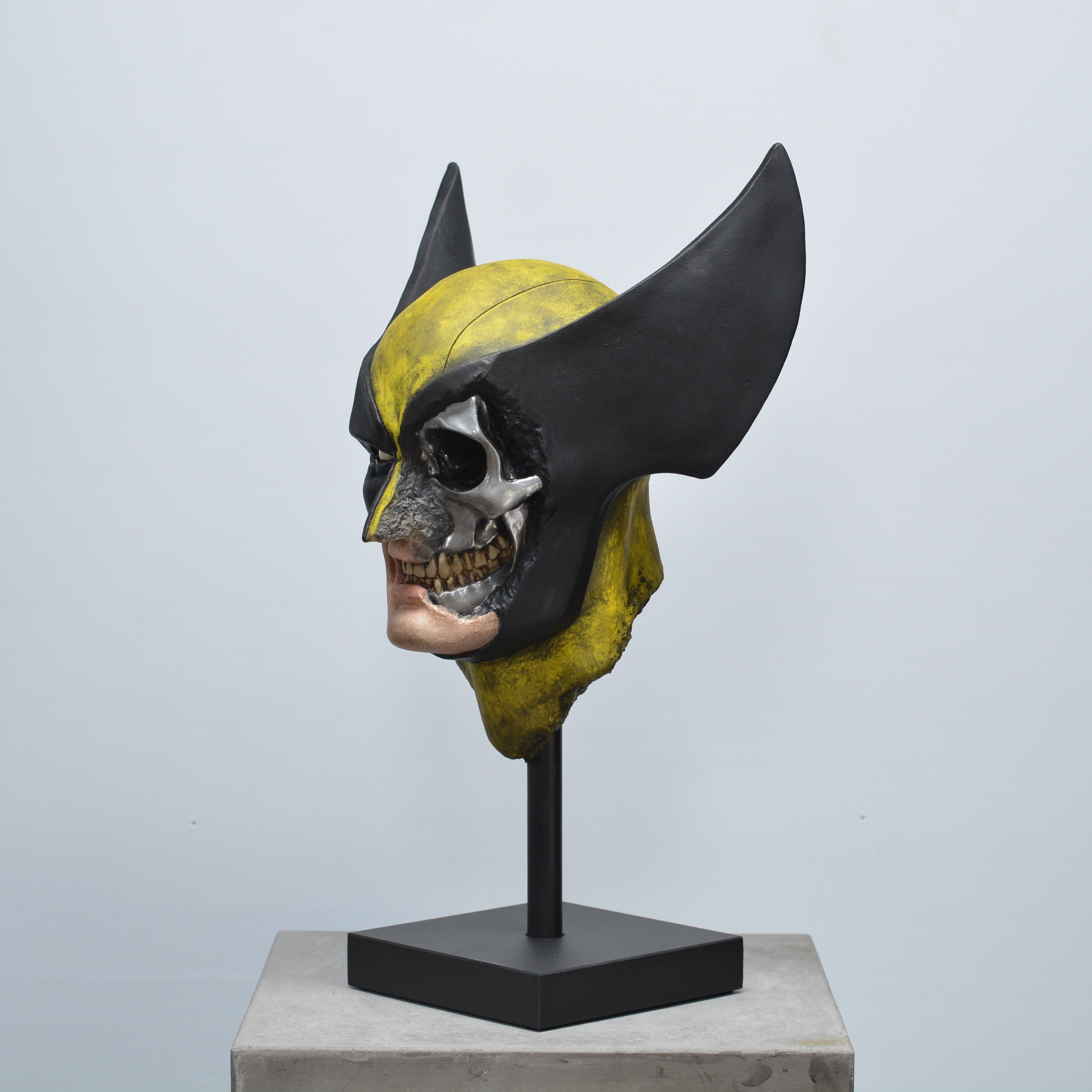 Wolverine - Astonishing [SCRATCH & DENT]