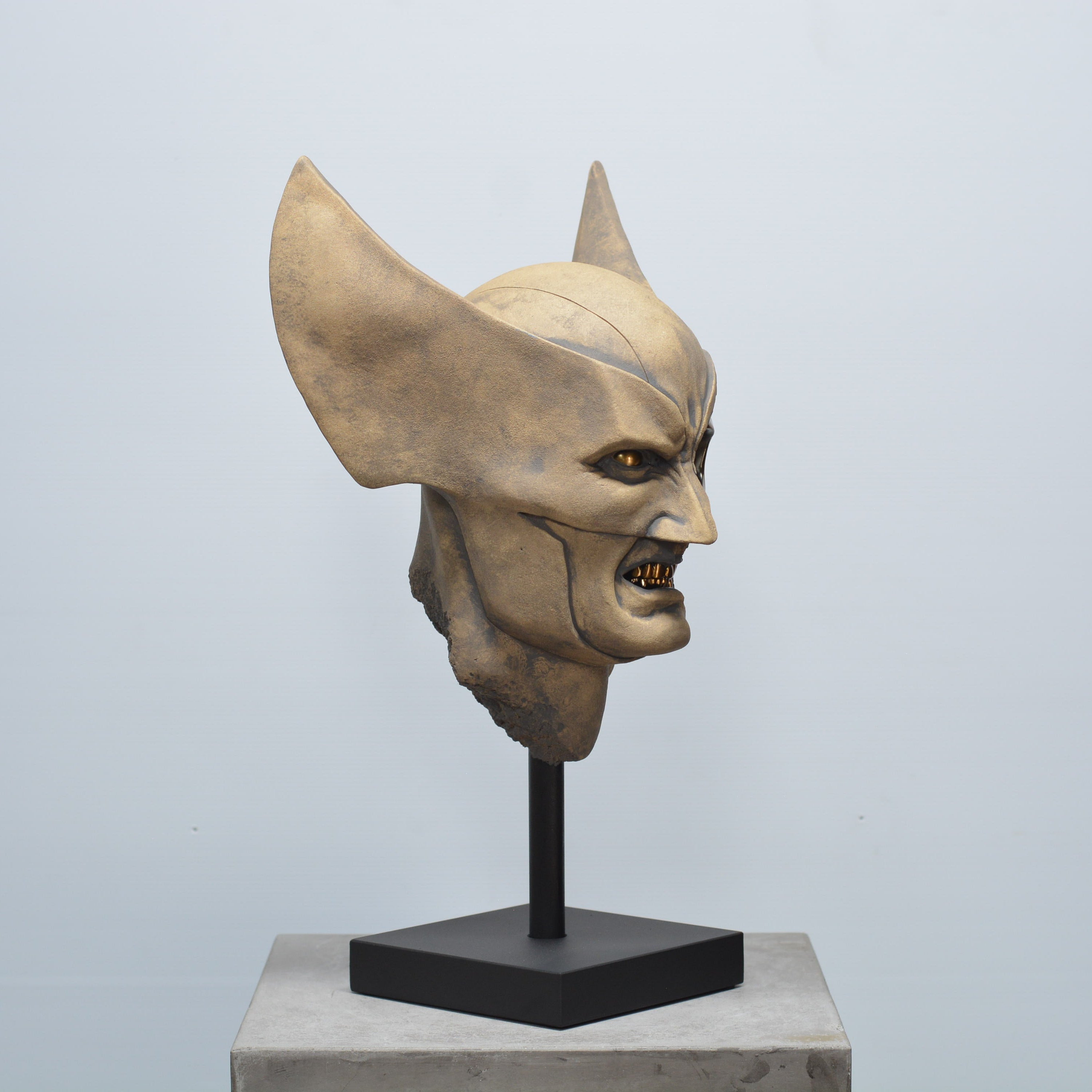 Wolverine - Sandstone [SCRATCH & DENT]