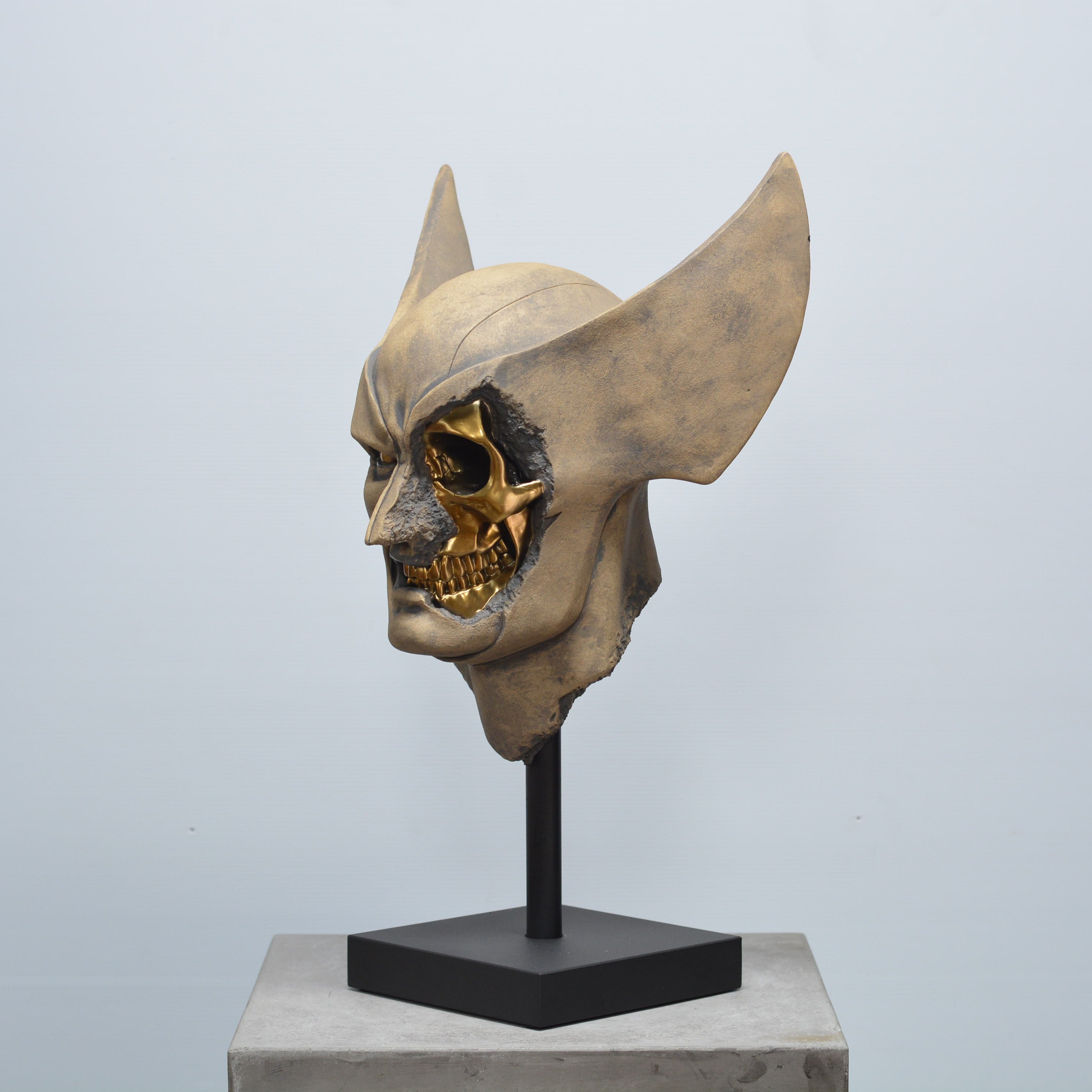 Wolverine - Sandstone [SCRATCH & DENT]