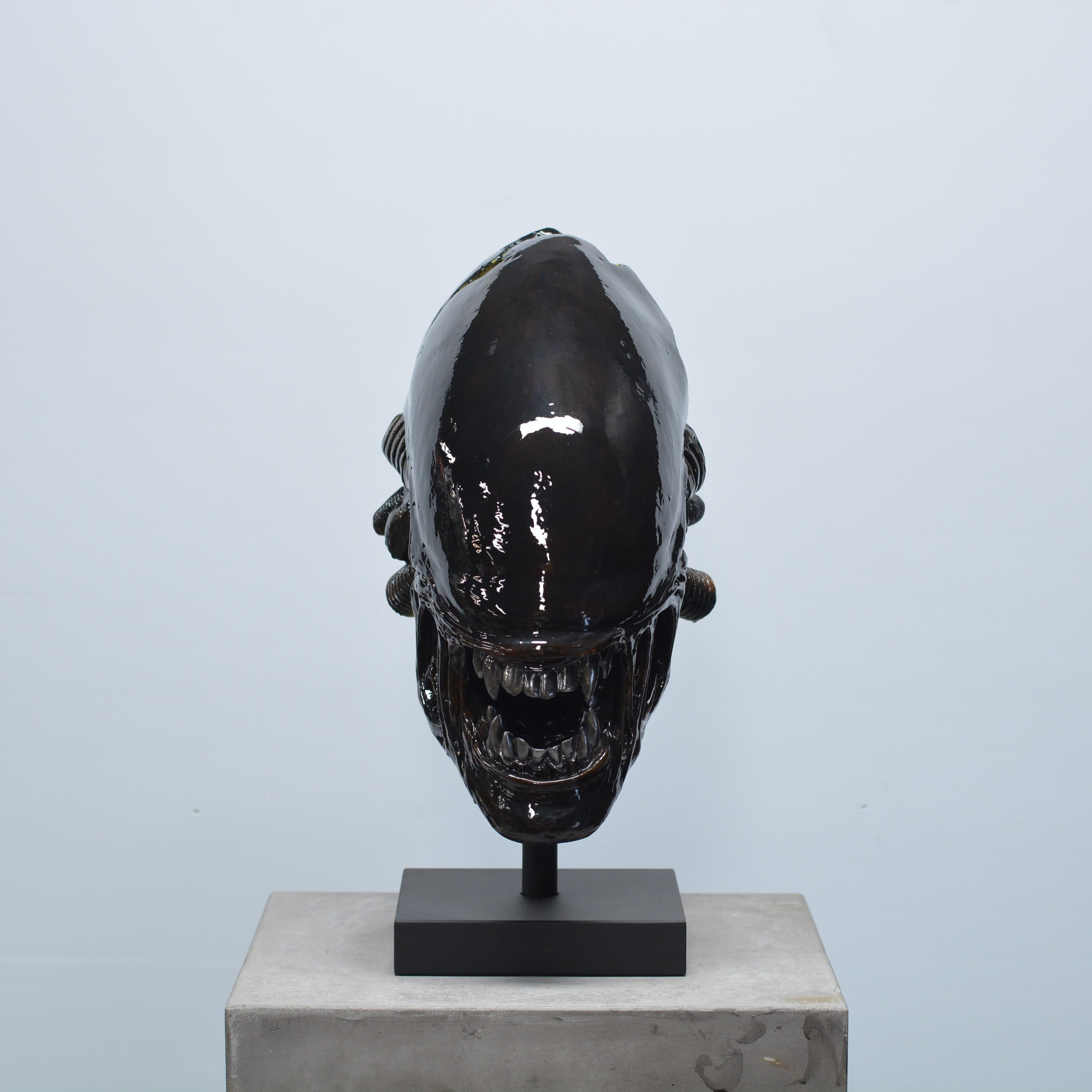 Xeno Trophy [SCRATCH & DENT] (4)