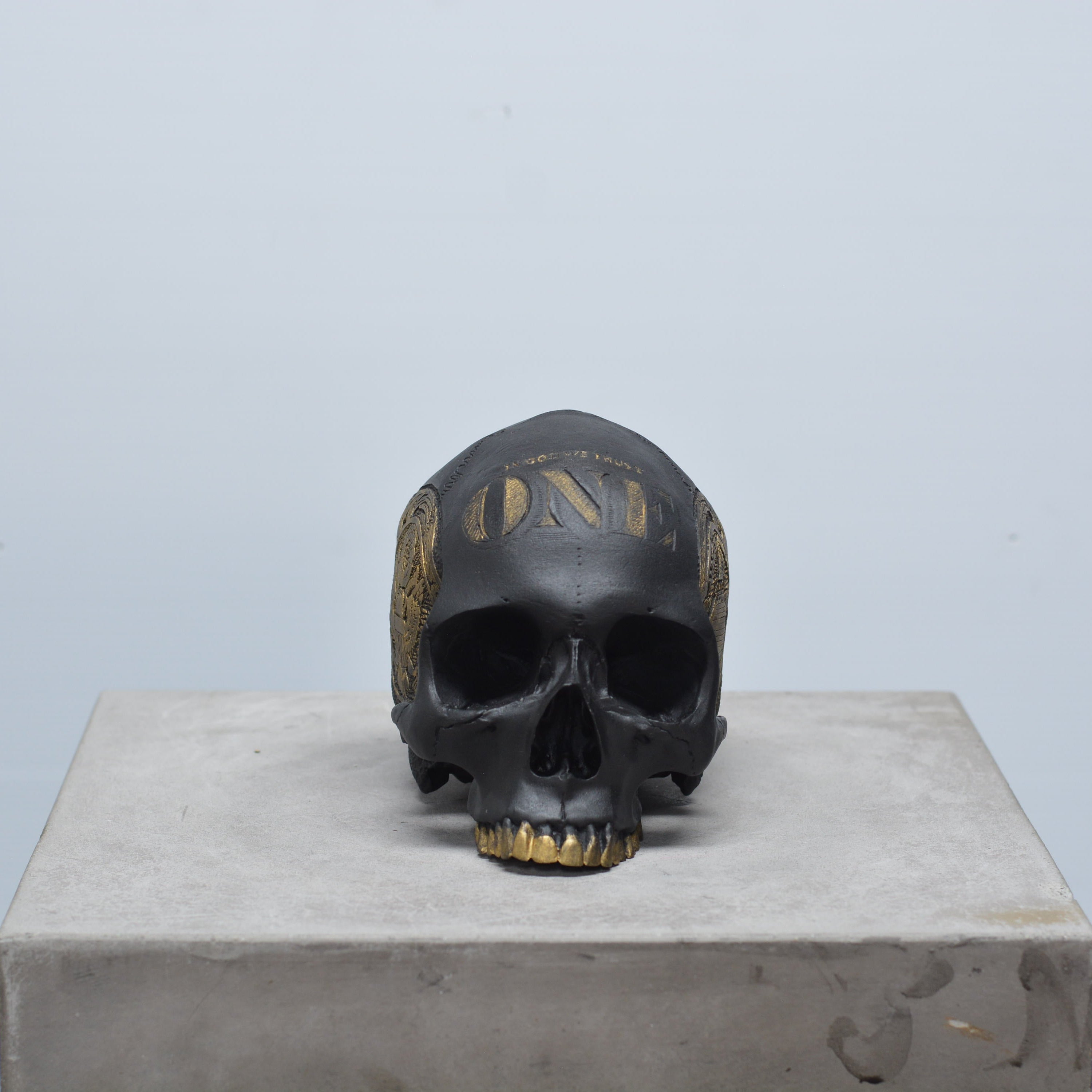 Dead Presidents Skull [SCRATCH & DENT] (1)