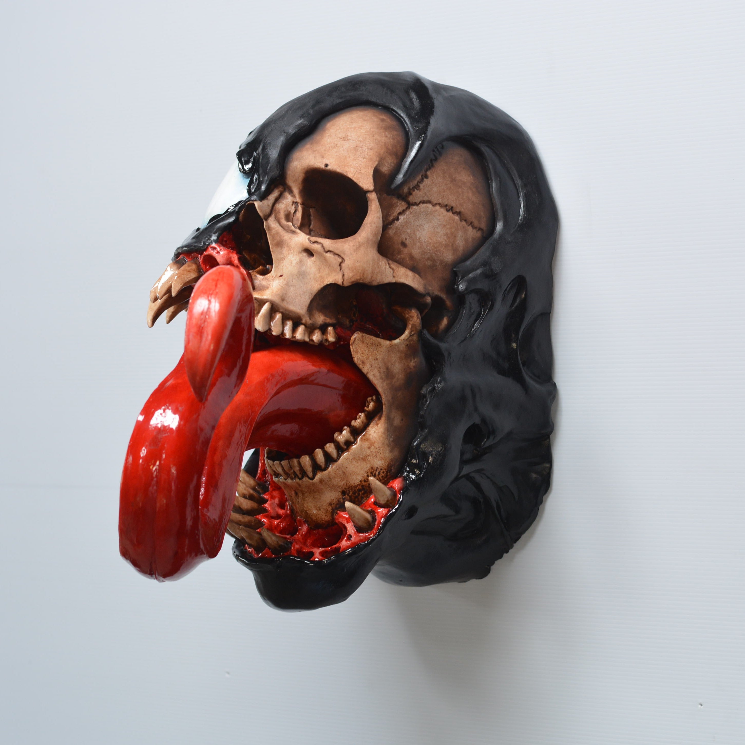 Symbiote - [SUPERSIZE] Wall mount [SCRATCH & DENT] (1)