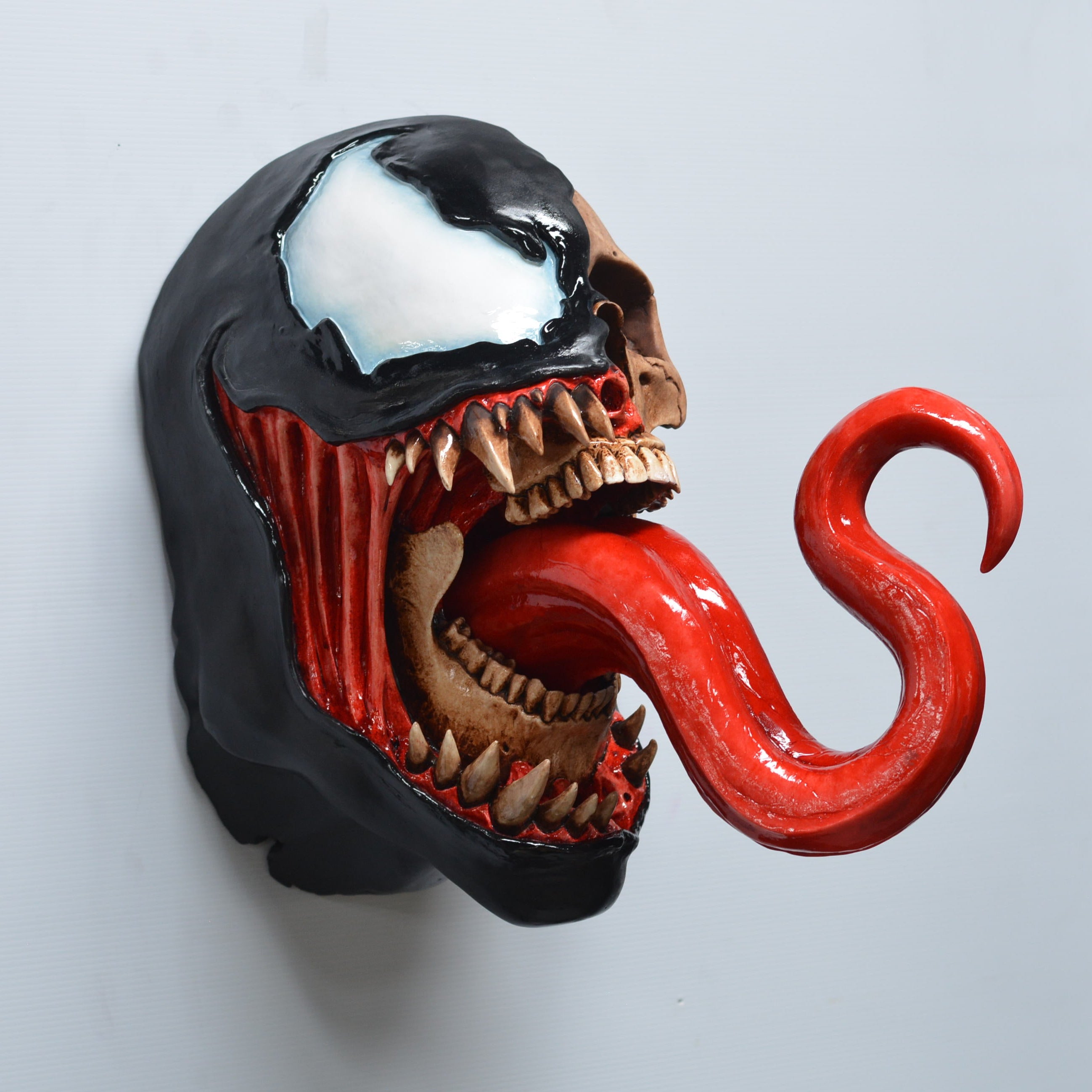 Symbiote - [SUPERSIZE] Wall mount [SCRATCH & DENT] (3)