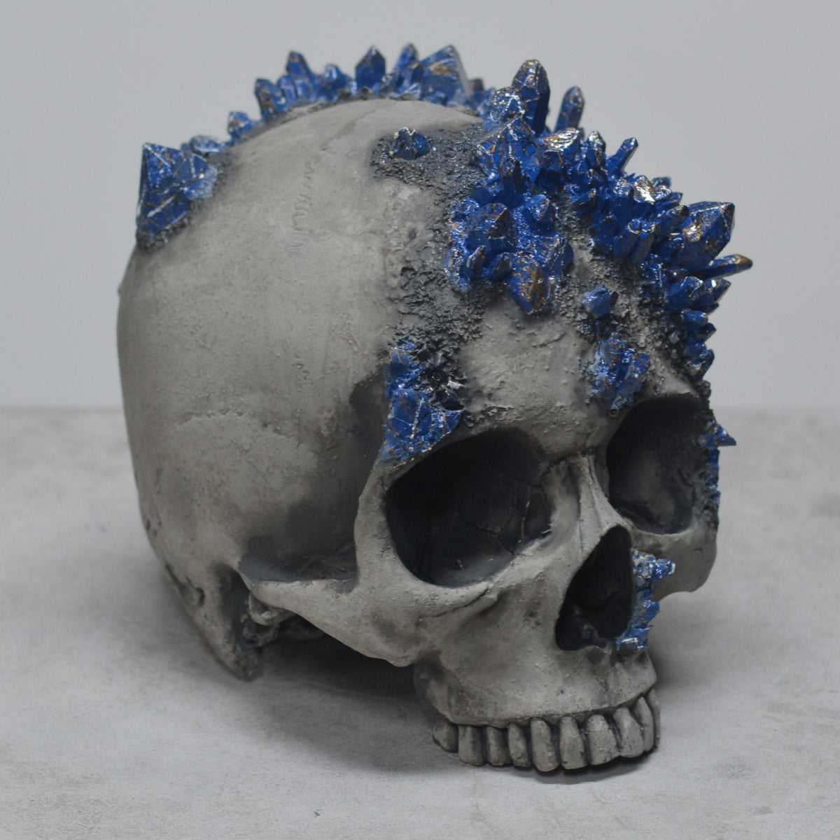 Amethyst Skull - Lapis Lazuli