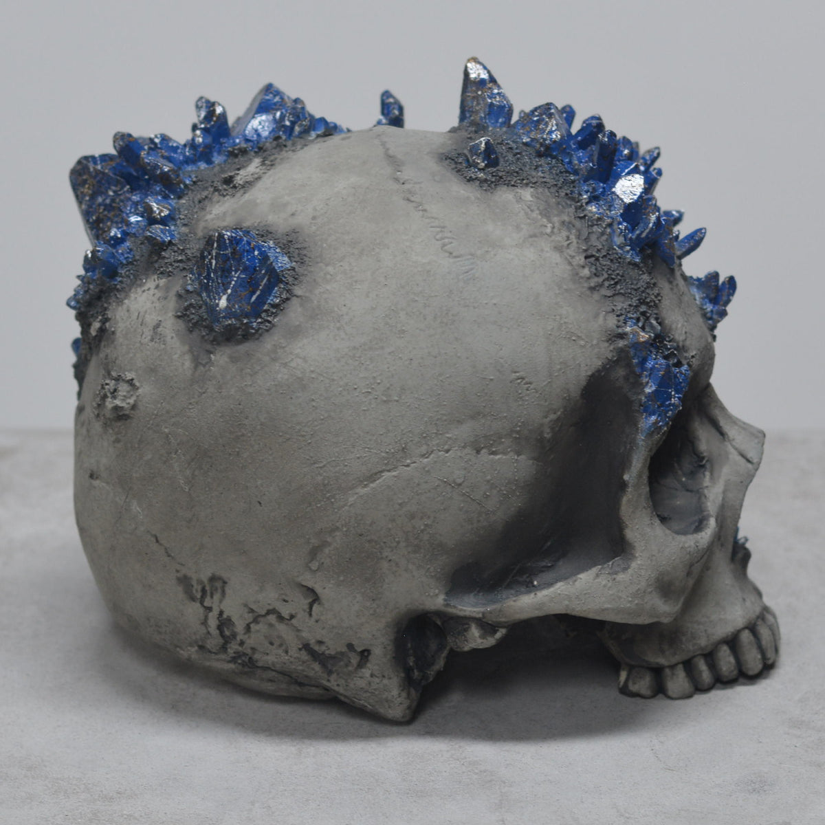 Amethyst Skull - Lapis Lazuli