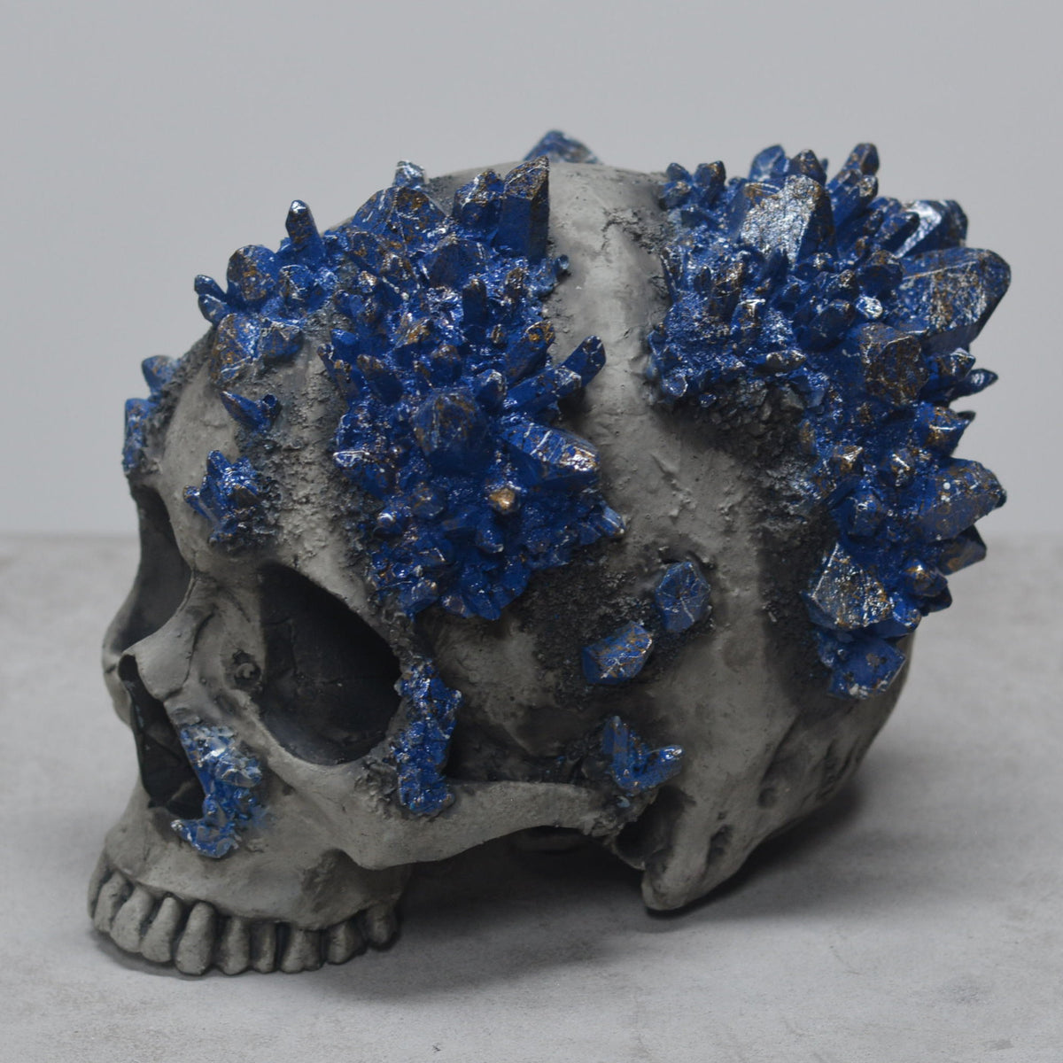 Amethyst Skull - Lapis Lazuli
